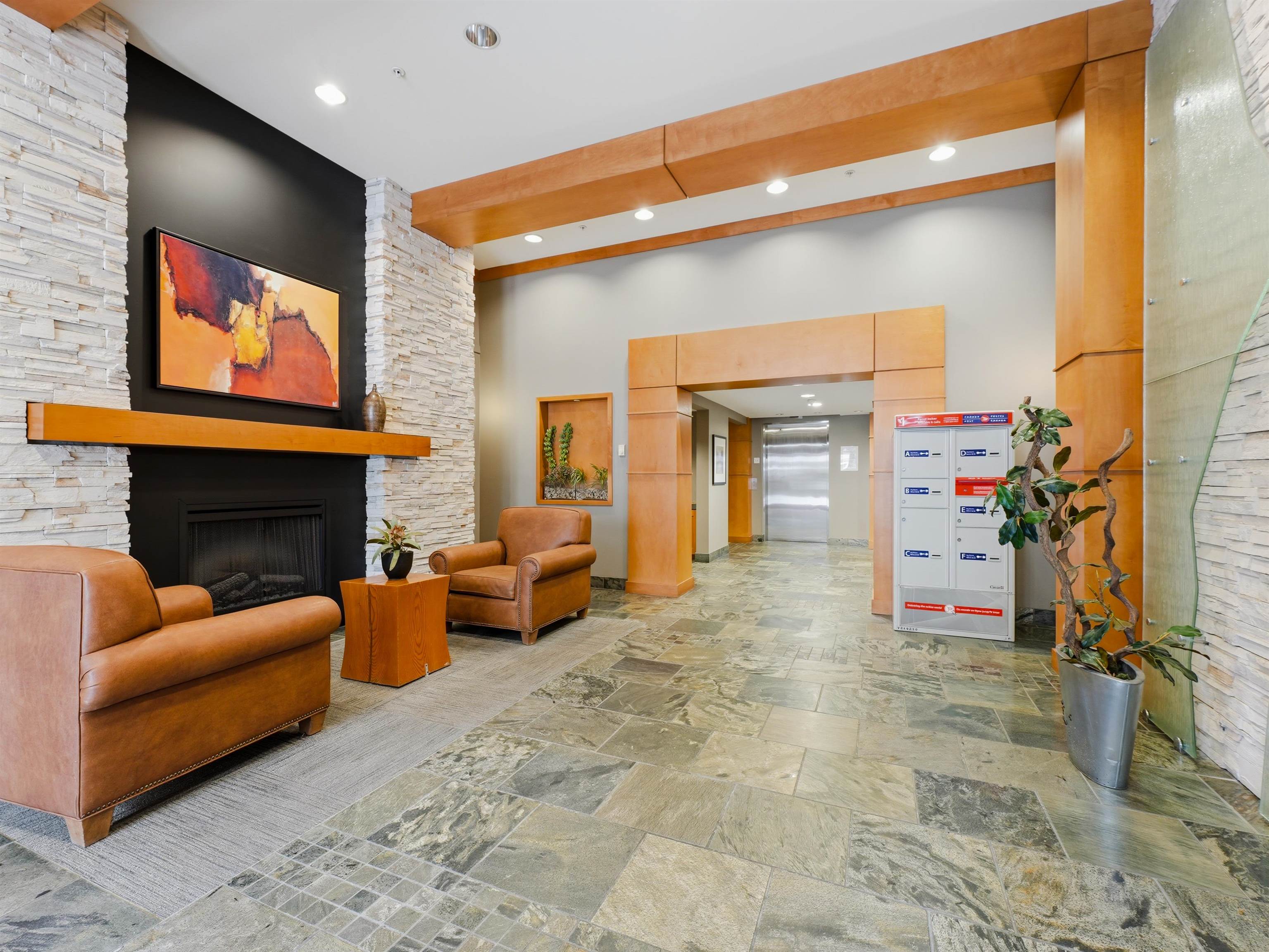 306-2958 Silver Springs Boulevard, Coquitlam, BC, V3E 3R9 photo 3