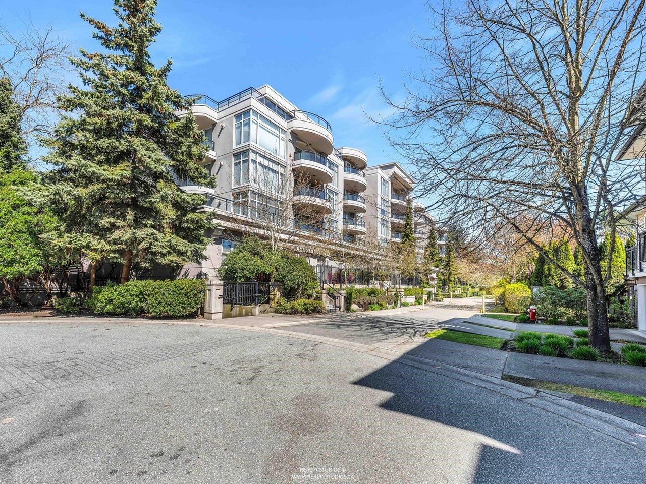 219-8480 Granville Avenue, Richmond, BC, V6Y 4E8