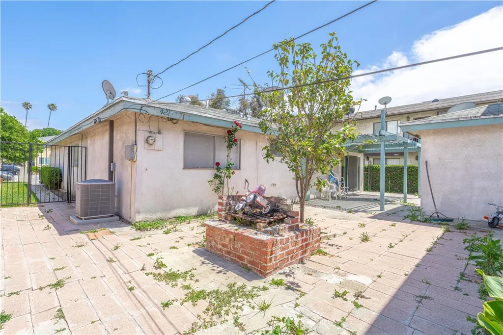 Additional image 58 of 10921 Walnut St, Los Alamitos, CA 90720