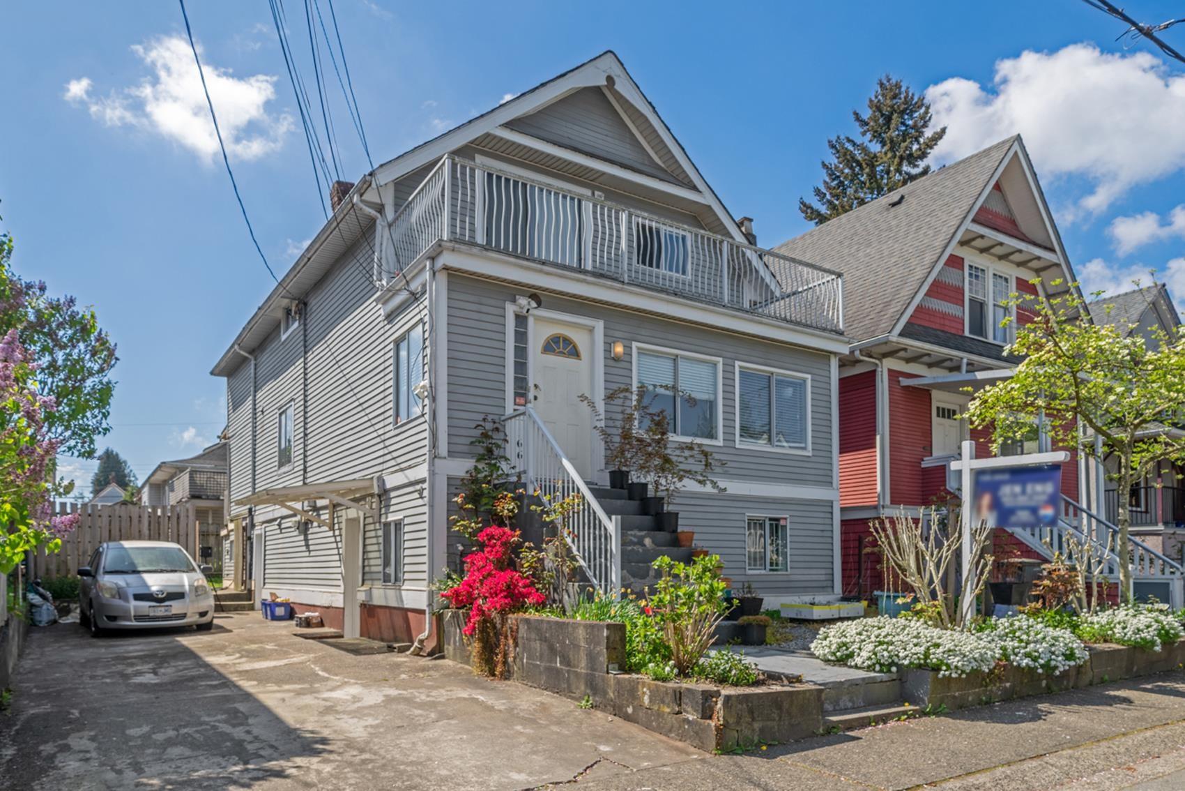 166 24th Avenue E, Vancouver, BC, V5V 1Z4