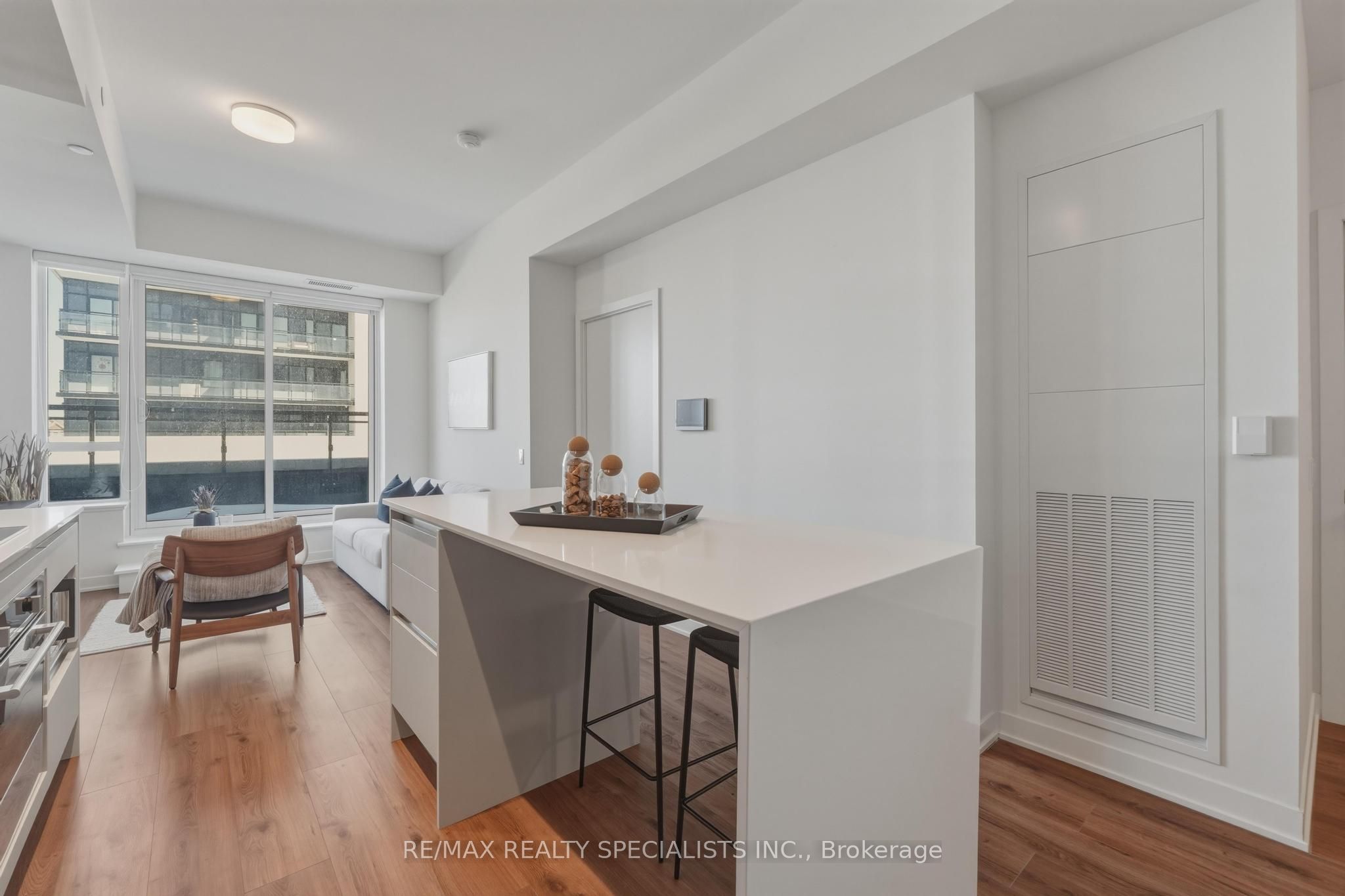 Additional image 3 of 314-405 Dundas Street W, Oakville, ON, L6M 5P9