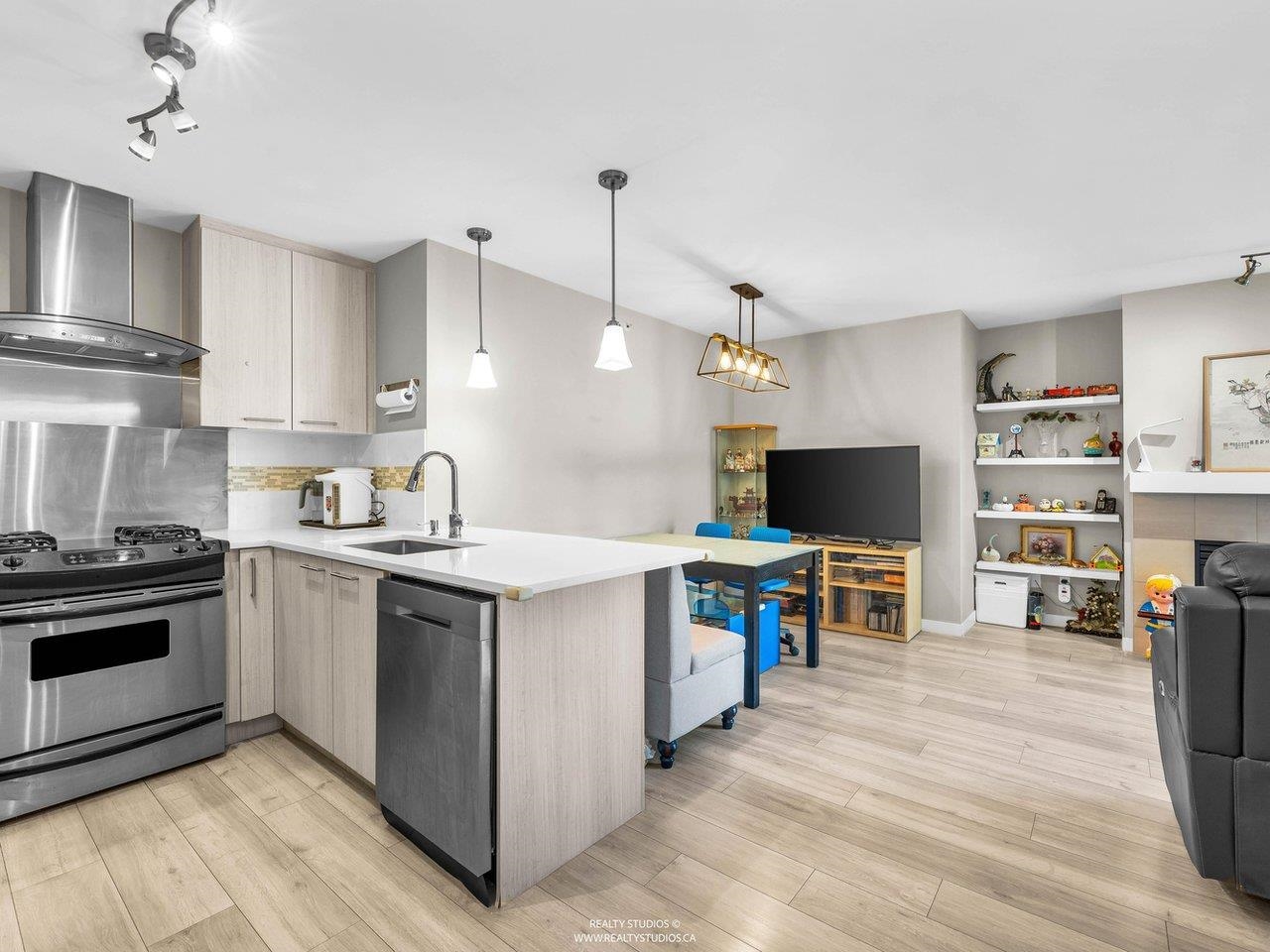 Additional image 4 of 219-8480 Granville Avenue, Richmond, BC, V6Y 4E8