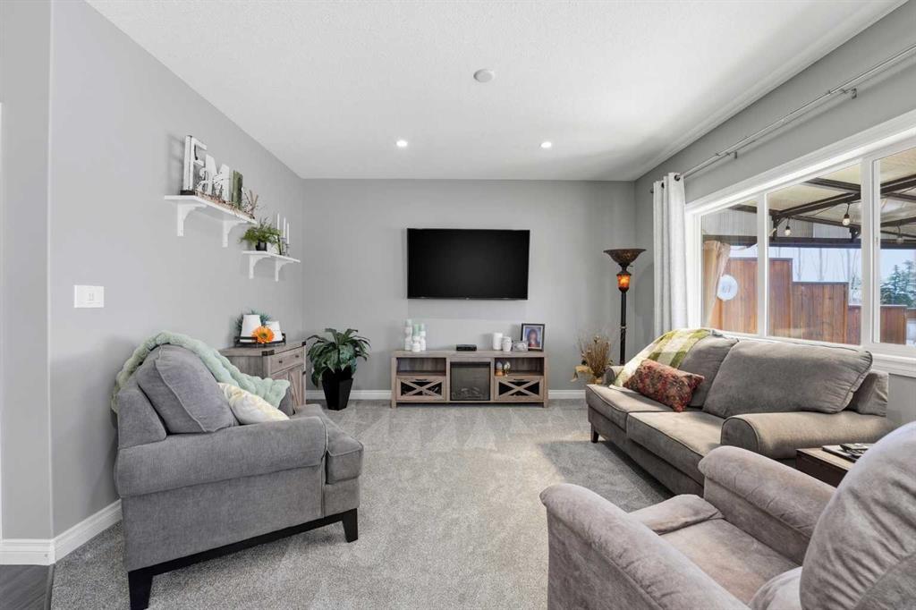 Additional image 3 of 47 Thompson Crescent, Red Deer, AB, T4P0R9