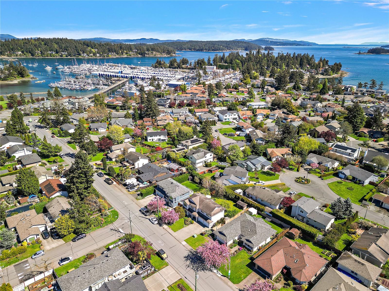 Additional image 6 of 10347 Bowerbank Road, Sidney, BC, V8L 3L6