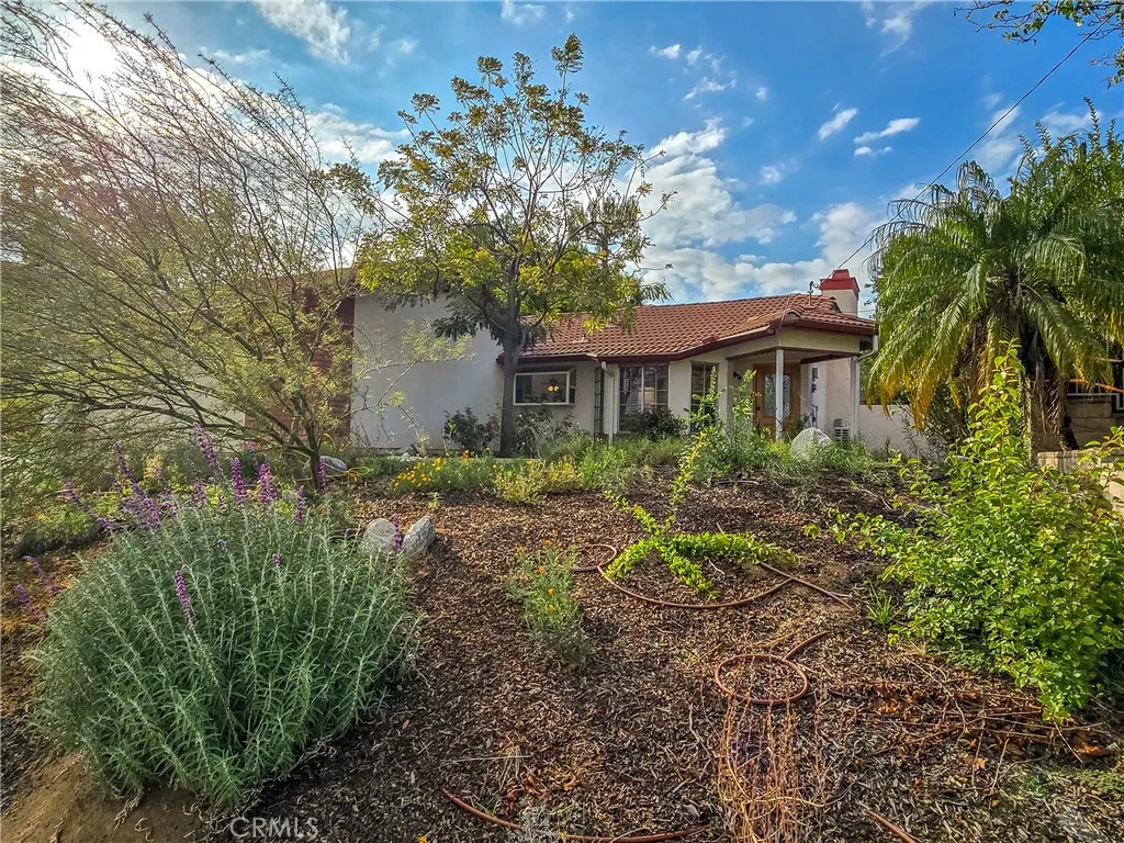 11357 Gramercy Pl, Riverside, CA 92505