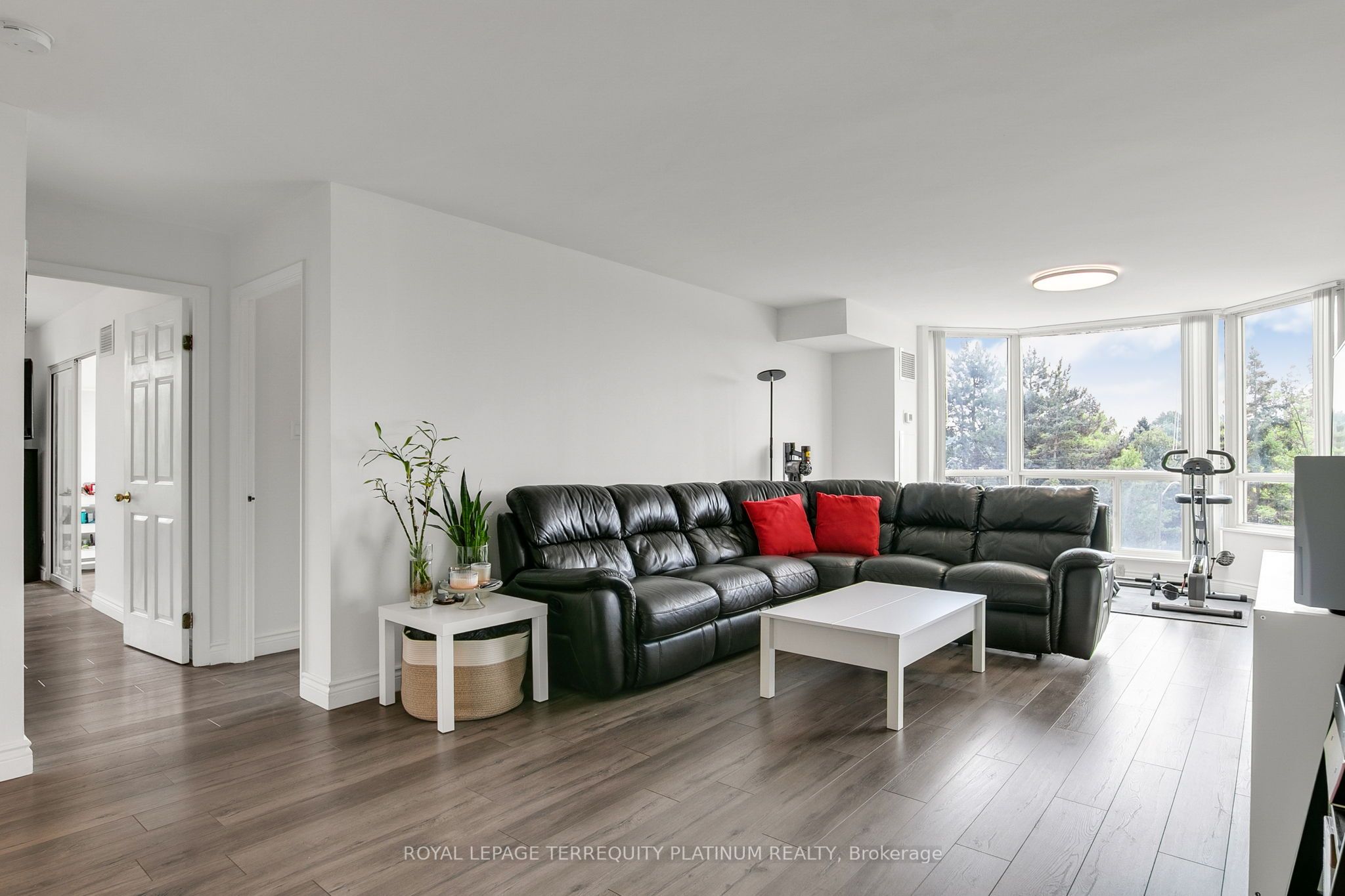 Additional image 2 of 413-175 Cedar Avenue, Richmond Hill, ON, L4C 9V3