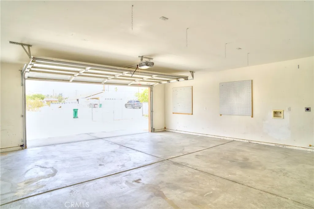 Additional image 52 of 6627 Smoketree Ave, 29 Palms, CA 92277