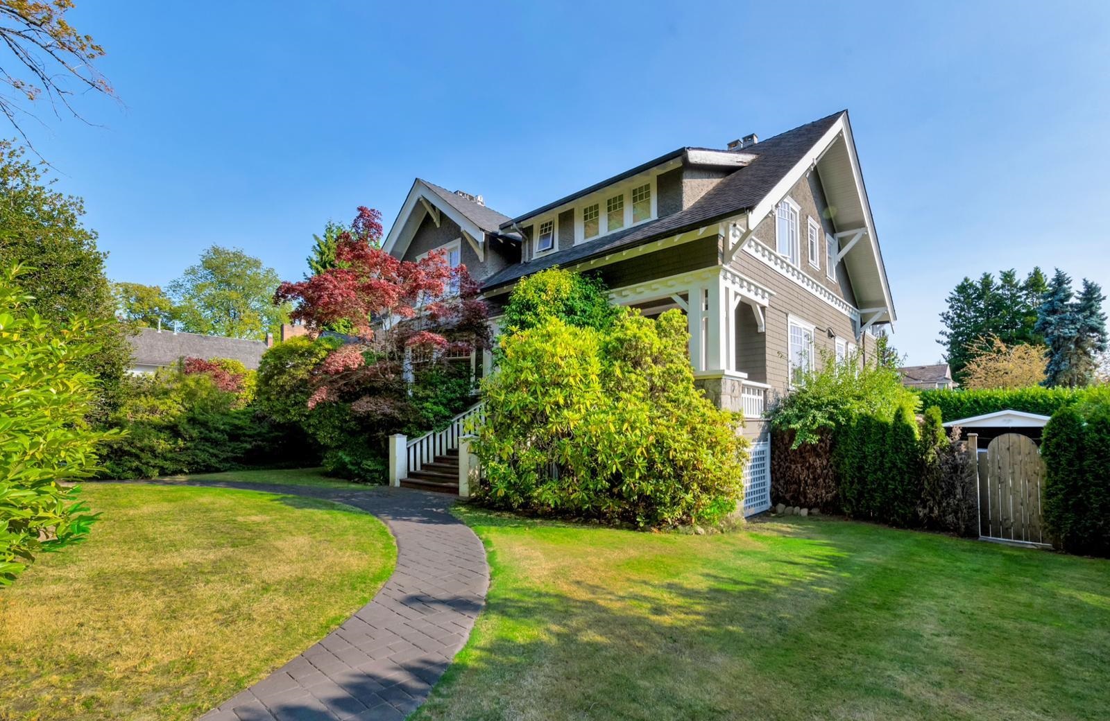 1670 49th Avenue W, Vancouver, BC, V6M 2S1