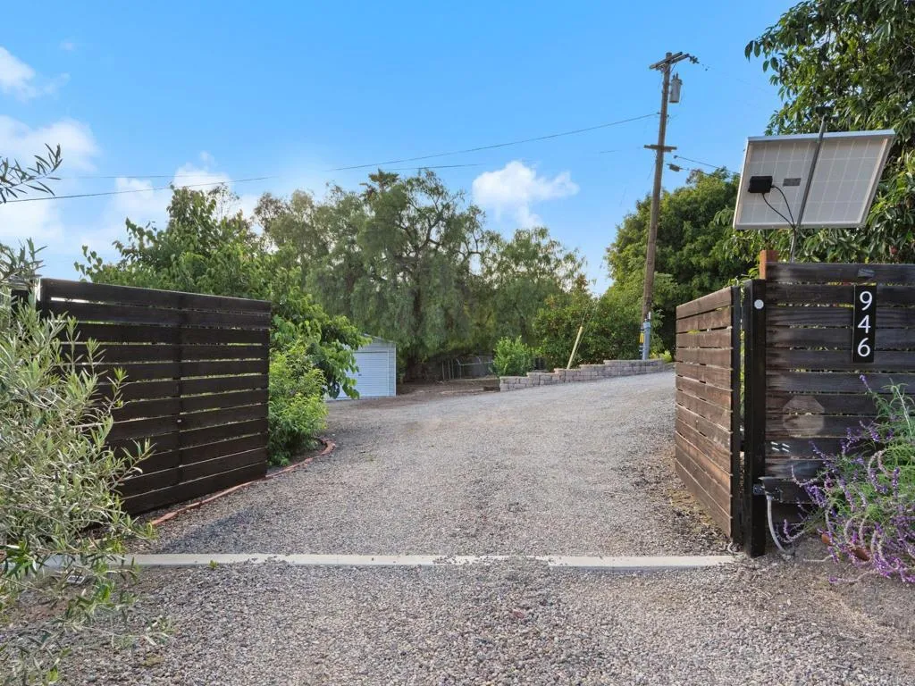 Additional image 72 of 946 Osborne Street, Vista, CA 92084