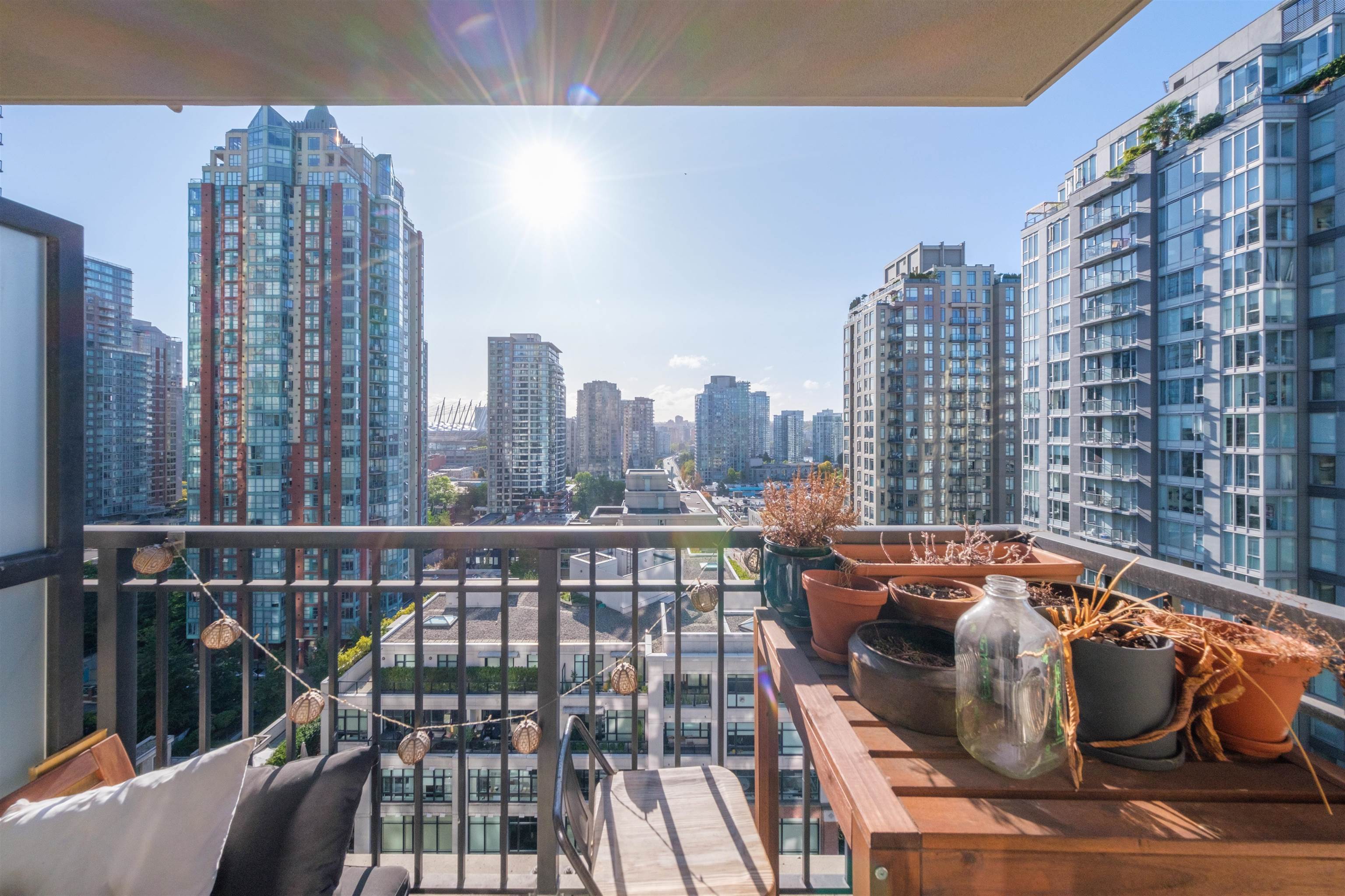 Additional image 3 of 1507-989 Richards Street, Vancouver, BC, V6B 6R6