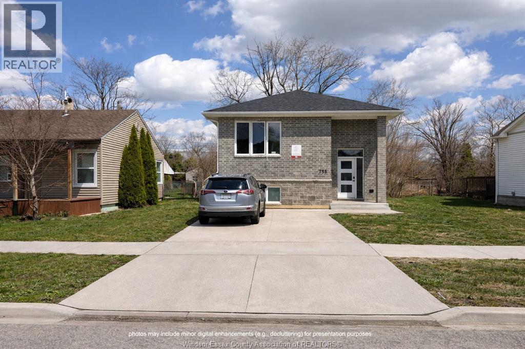 788 Bridge Avenue, Windsor, ON, N9B2M6