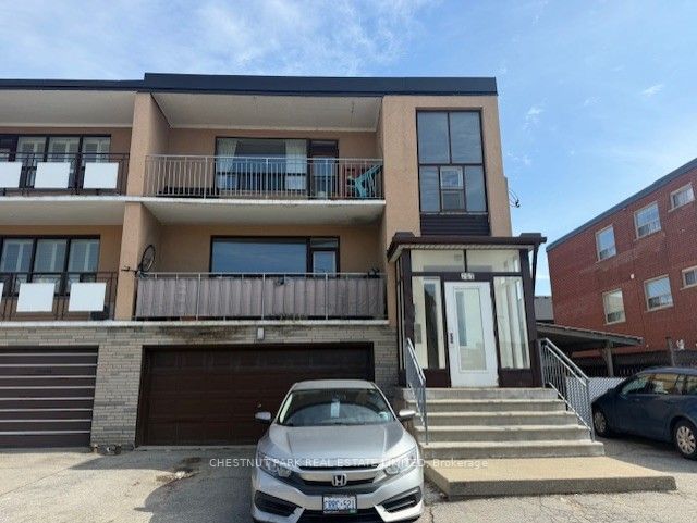 757 Lawrence Avenue W, Toronto, ON, M6A 1B7