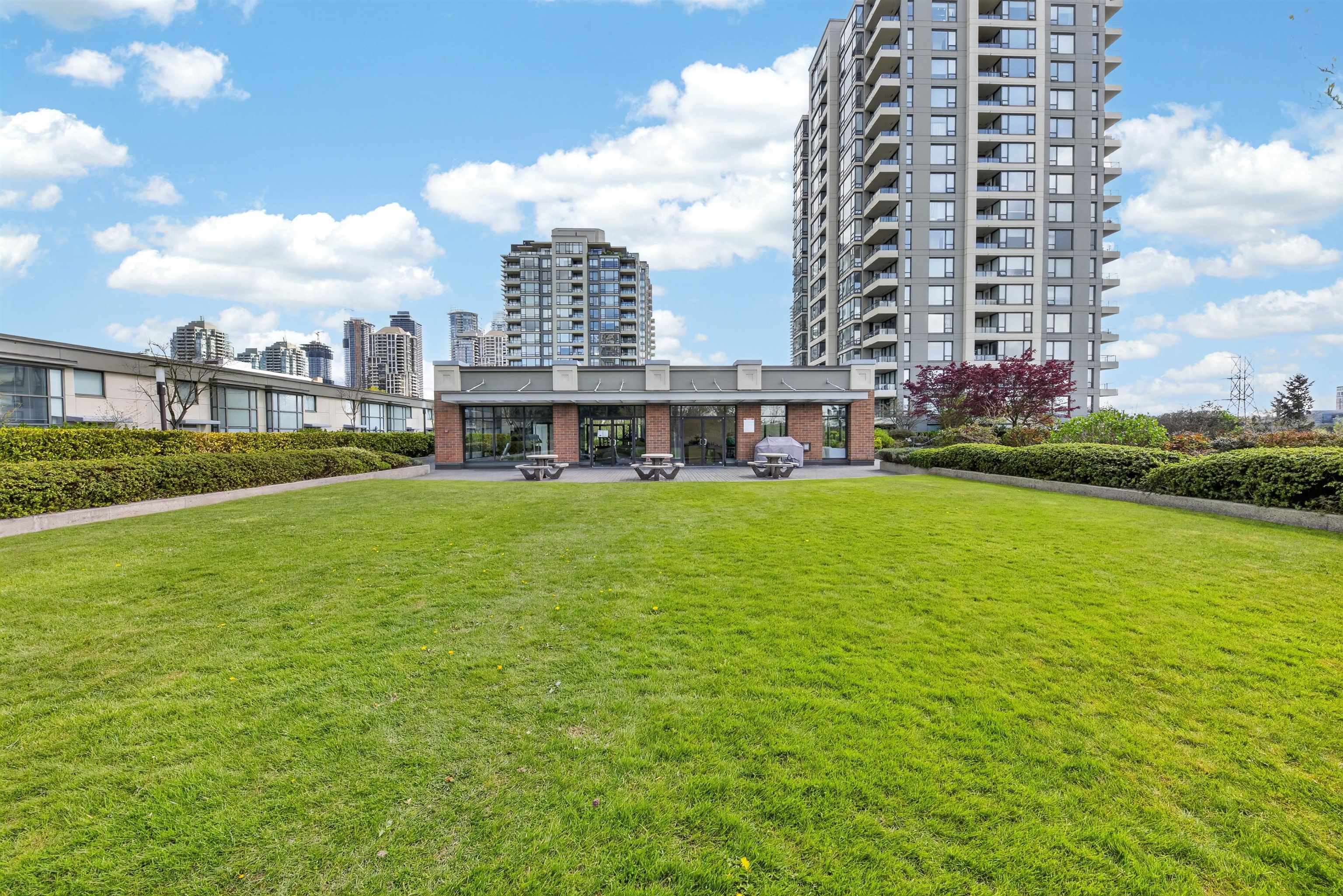 Additional image 6 of 406-4118 Dawson Street, Burnaby, BC, V5C 0A3