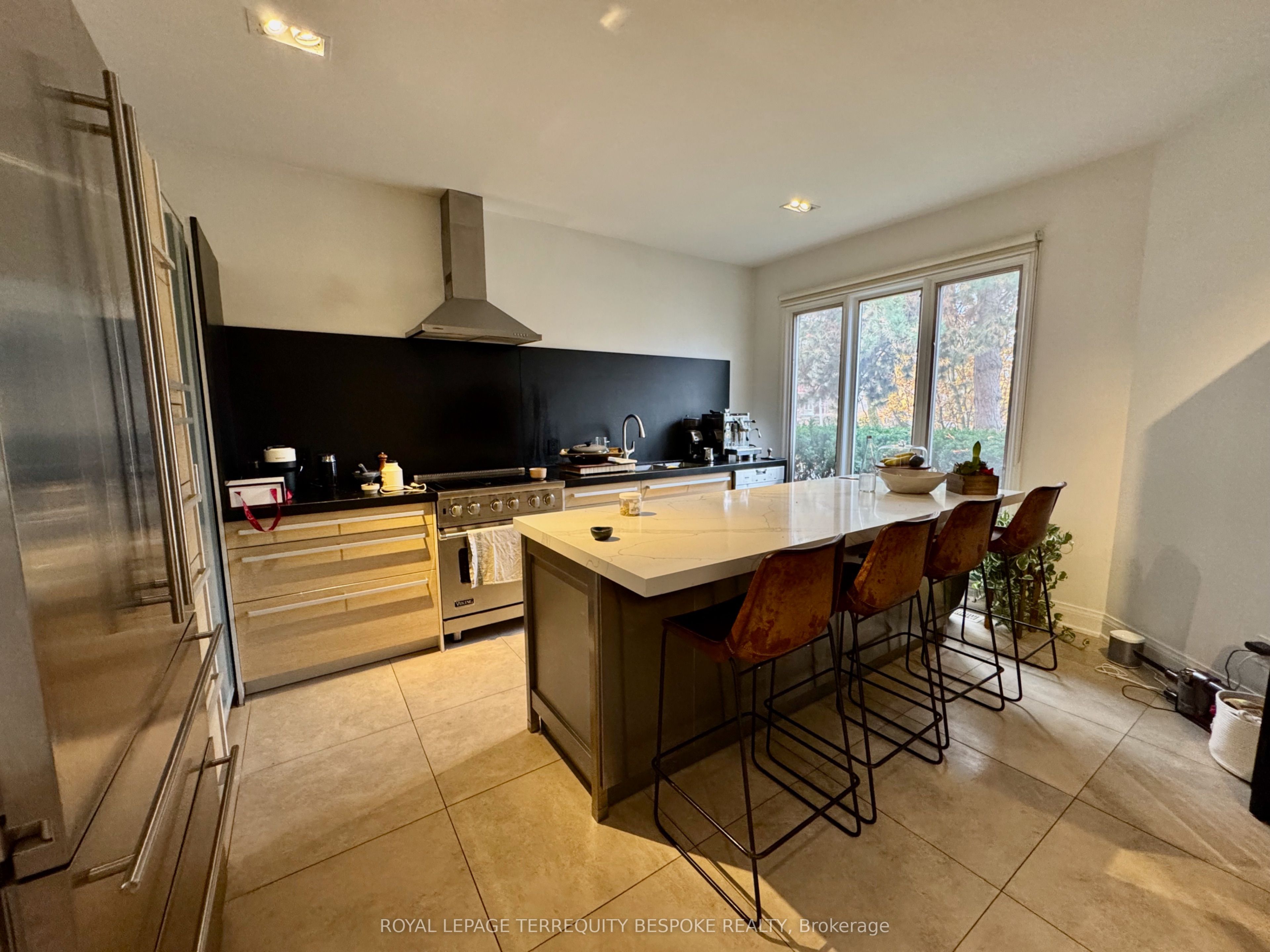 Additional image 4 of 1 Scarth Road, Toronto, ON, M4W 2S5