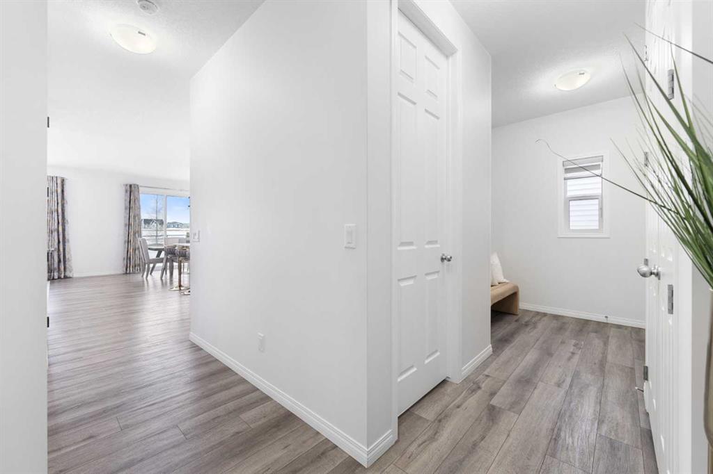 Additional image 5 of 1345 Chinook Gate Green SW, Airdrie, AB, T4B 5J1