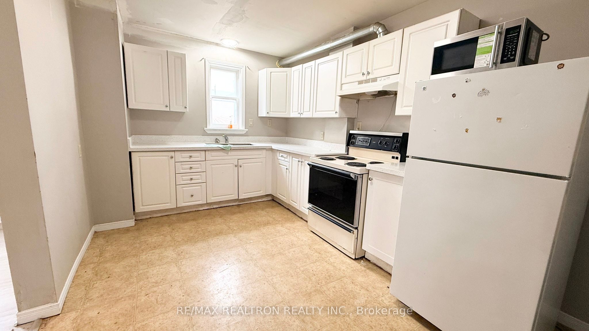 Additional image 5 of 38 Lafayette Avenue, Peterborough, ON, K9J 5C2