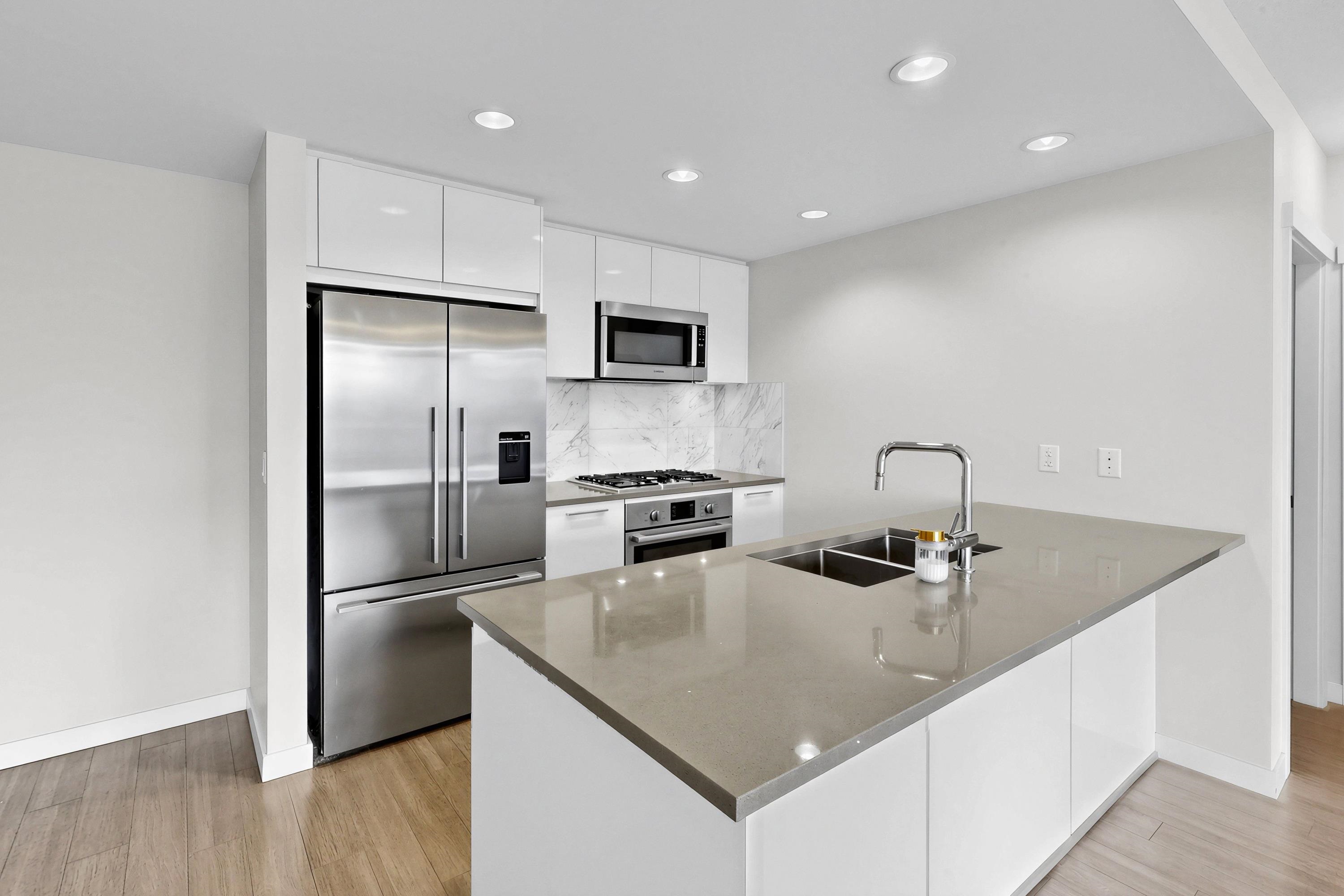 901-3281 Kent Avenue North E, Vancouver, BC, V5S 0C4