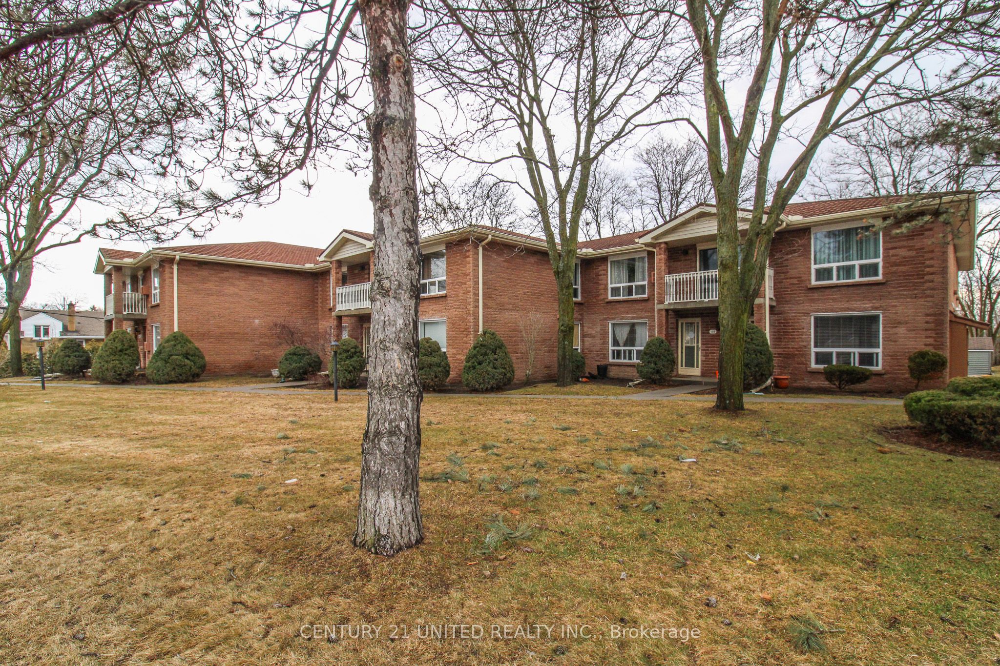 204-1110 Clonsilla Avenue, Peterborough, ON, K9J 5Y5