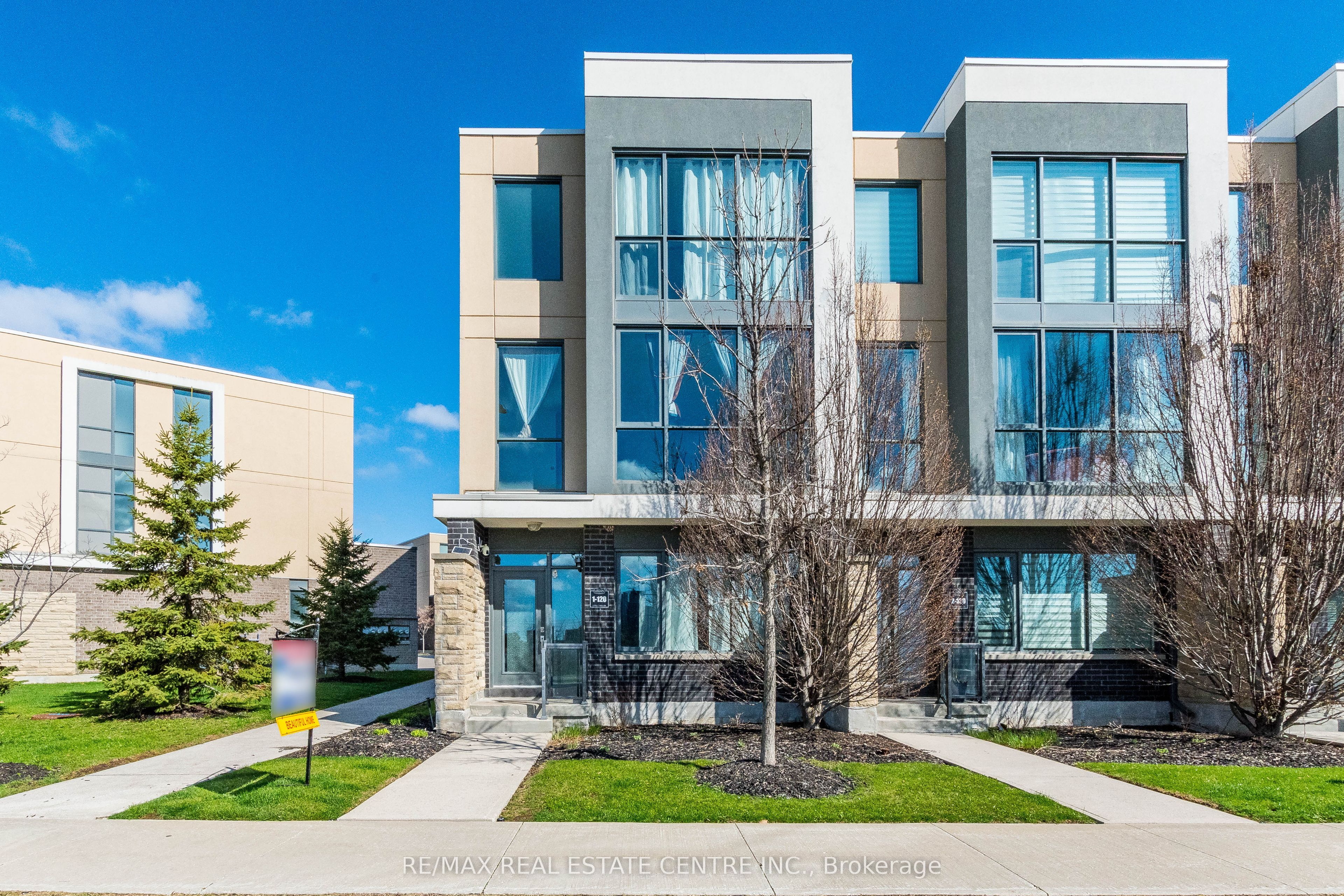 1-120 Little Creek Road, Mississauga, ON, L5R 0E9