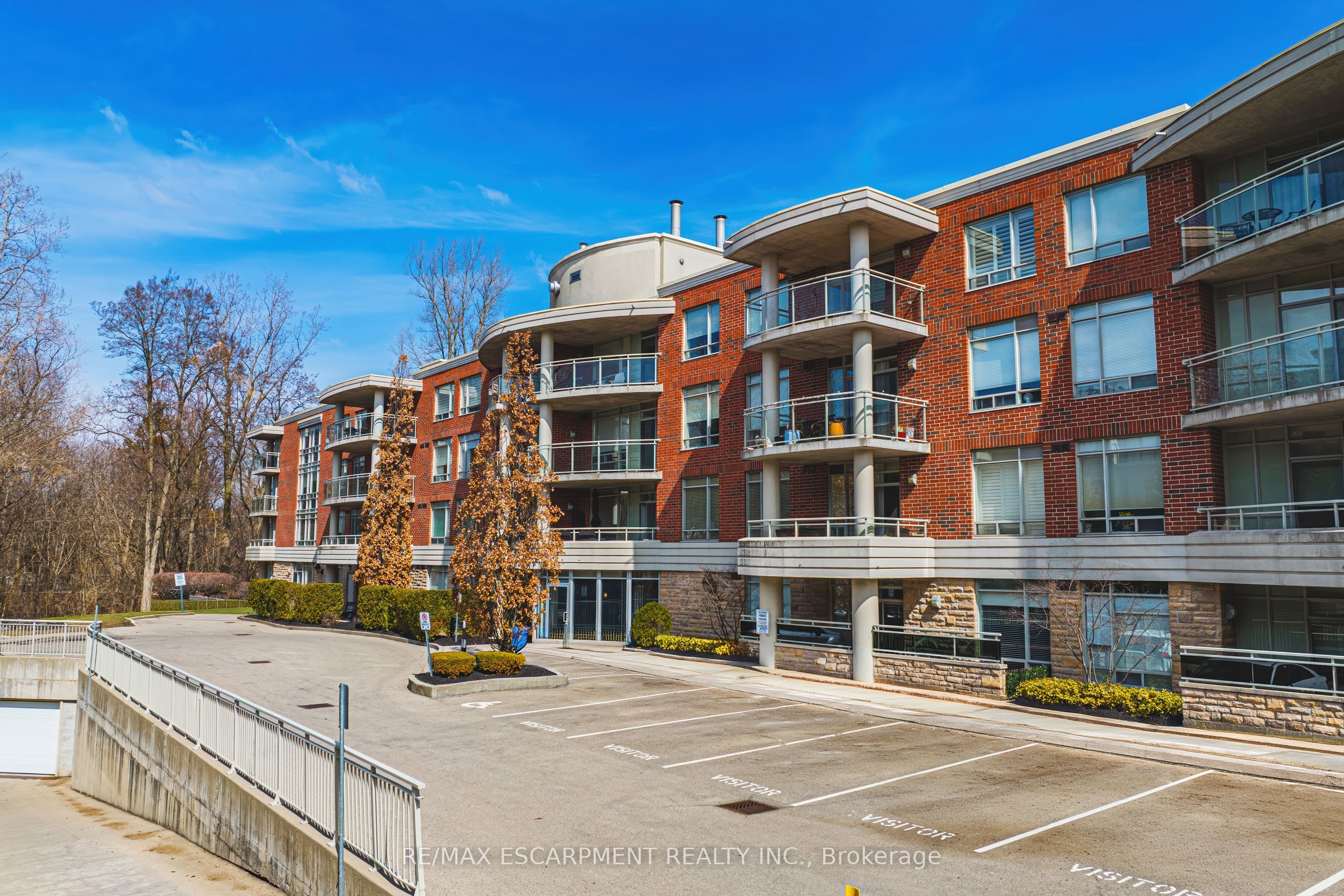 312-125 Wilson Street W, Hamilton, ON, L9G 0B3