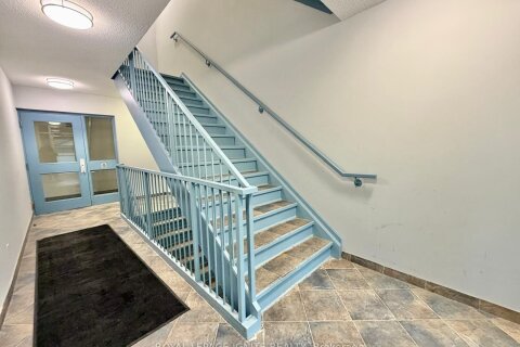 Additional image 8 of 304-128 Aspen Springs Drive, Clarington, ON, L1C 0G9