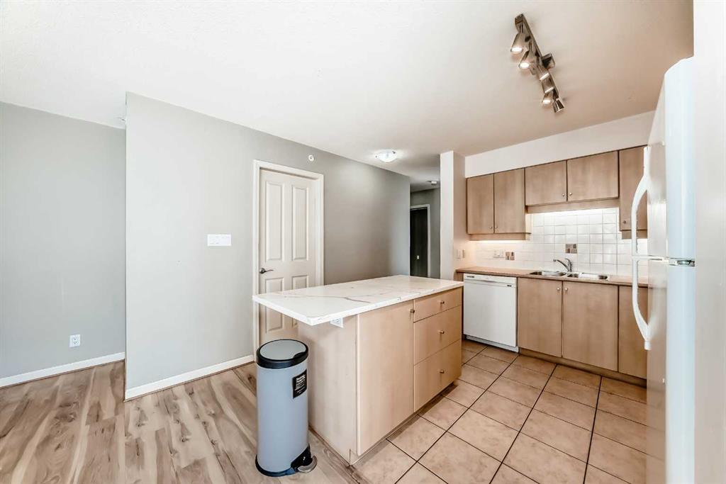 Additional image 3 of 1701-650 10 Street SW, Calgary, AB, T2P 5G4