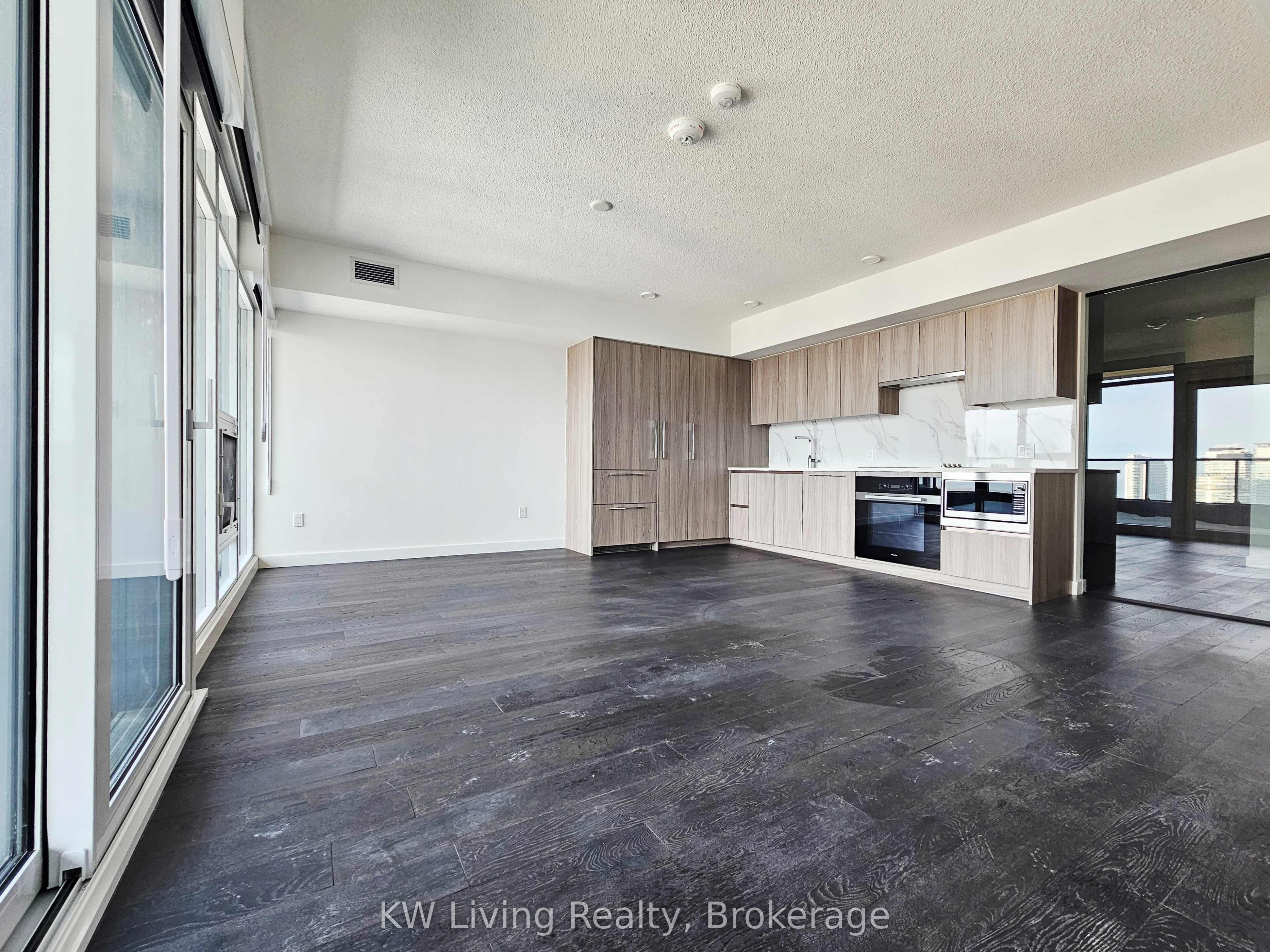Additional image 5 of 7506-3 Concord Cityplace Way, Toronto, ON, M5V 0X4