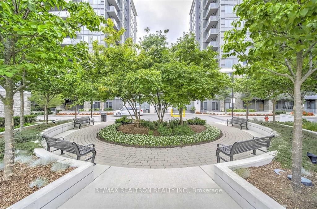 194-325 South Park Road, Markham, ON, L3T 0B8