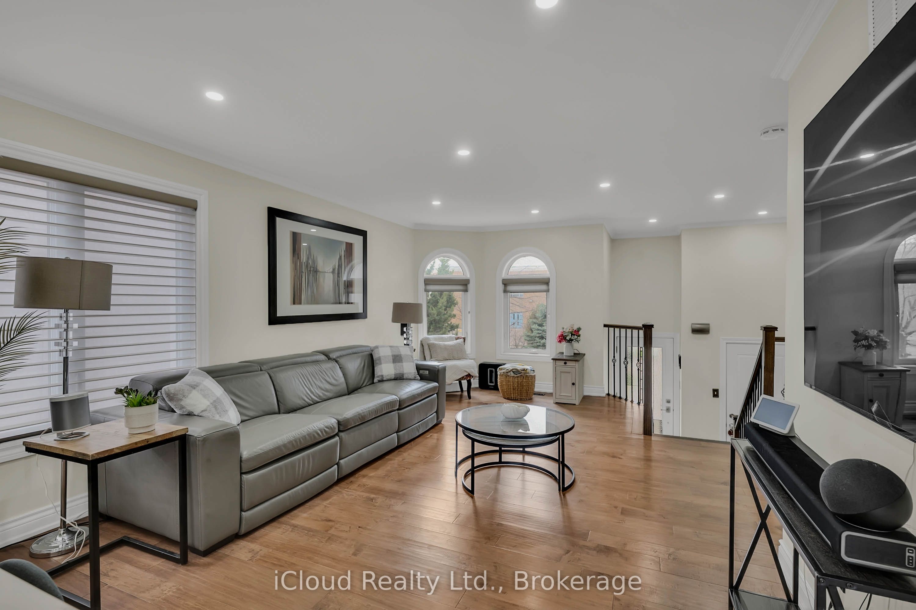 Additional image 4 of 1370 Pickwick Drive, Mississauga, ON, L5V 2H4