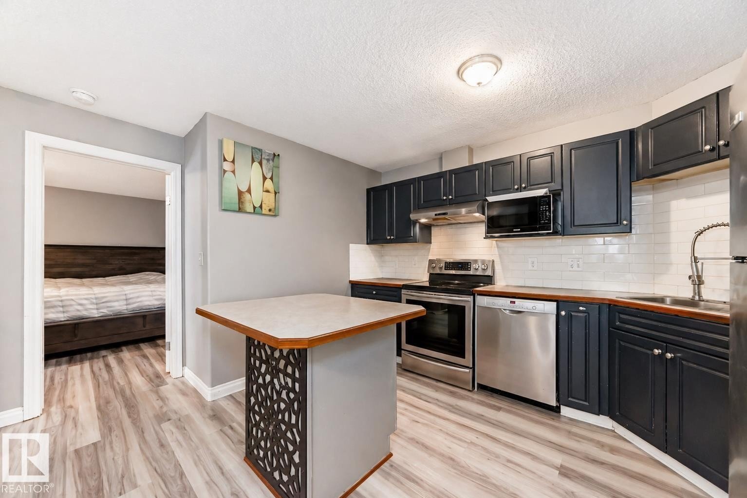 Additional image 7 of 102-16221 95 Street NW, Edmonton, AB, T5Z3V3