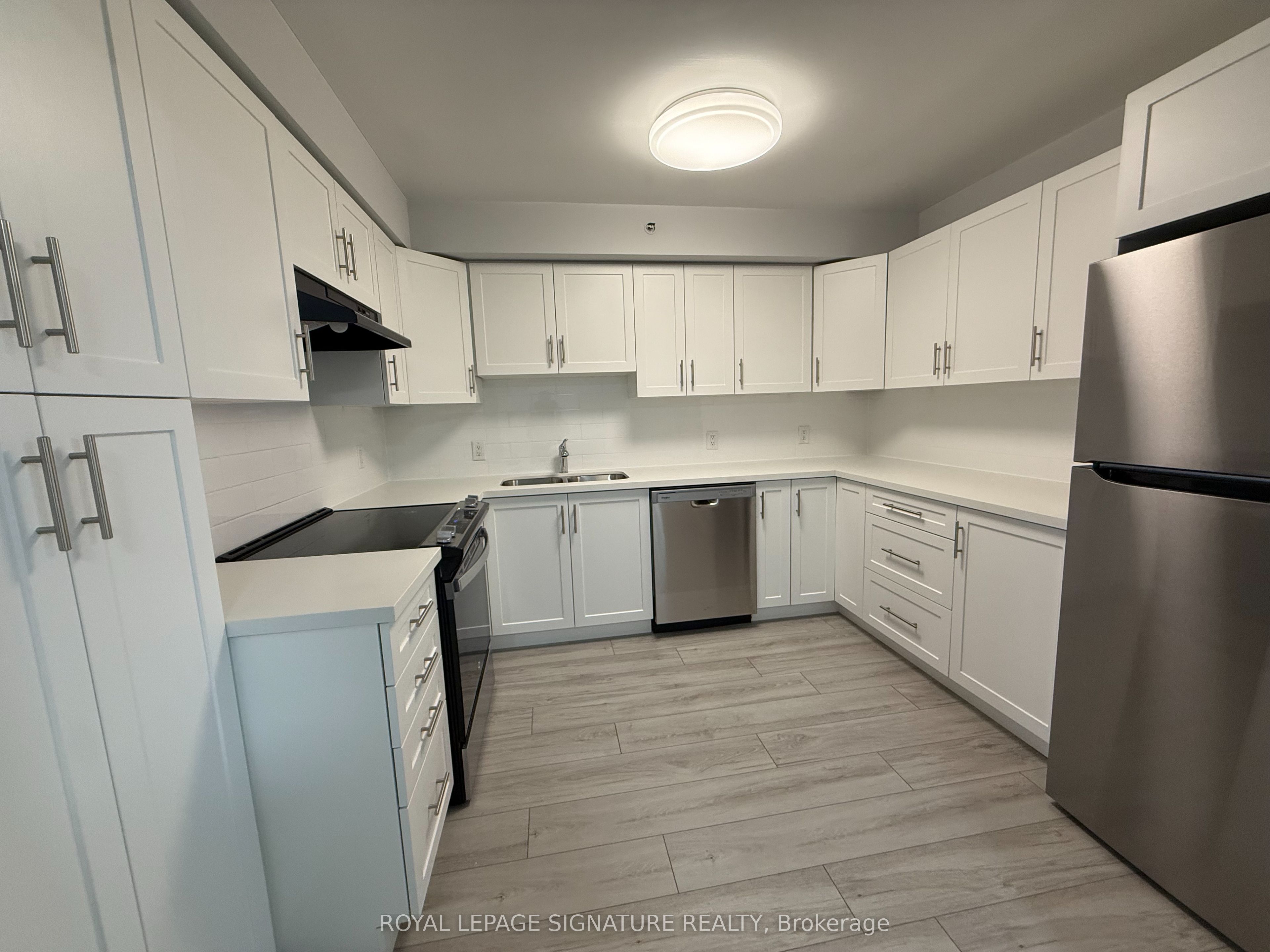 Additional image 4 of 605-2 Neptune Drive, Toronto, ON, M6A 3E6