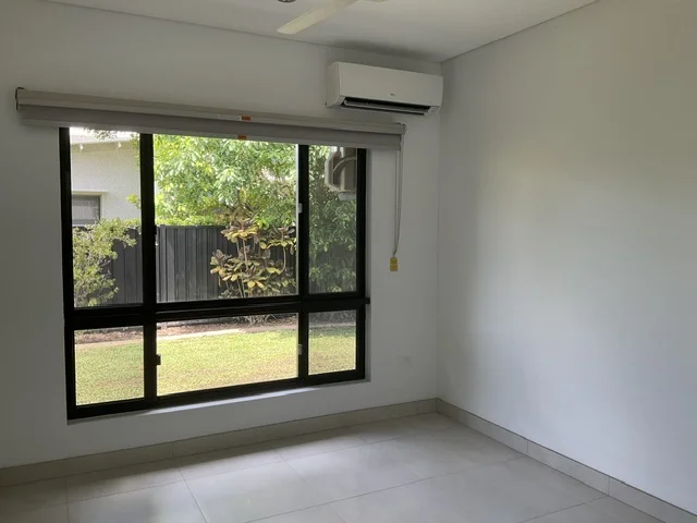 Additional image 8 of Zuccoli NT 0832