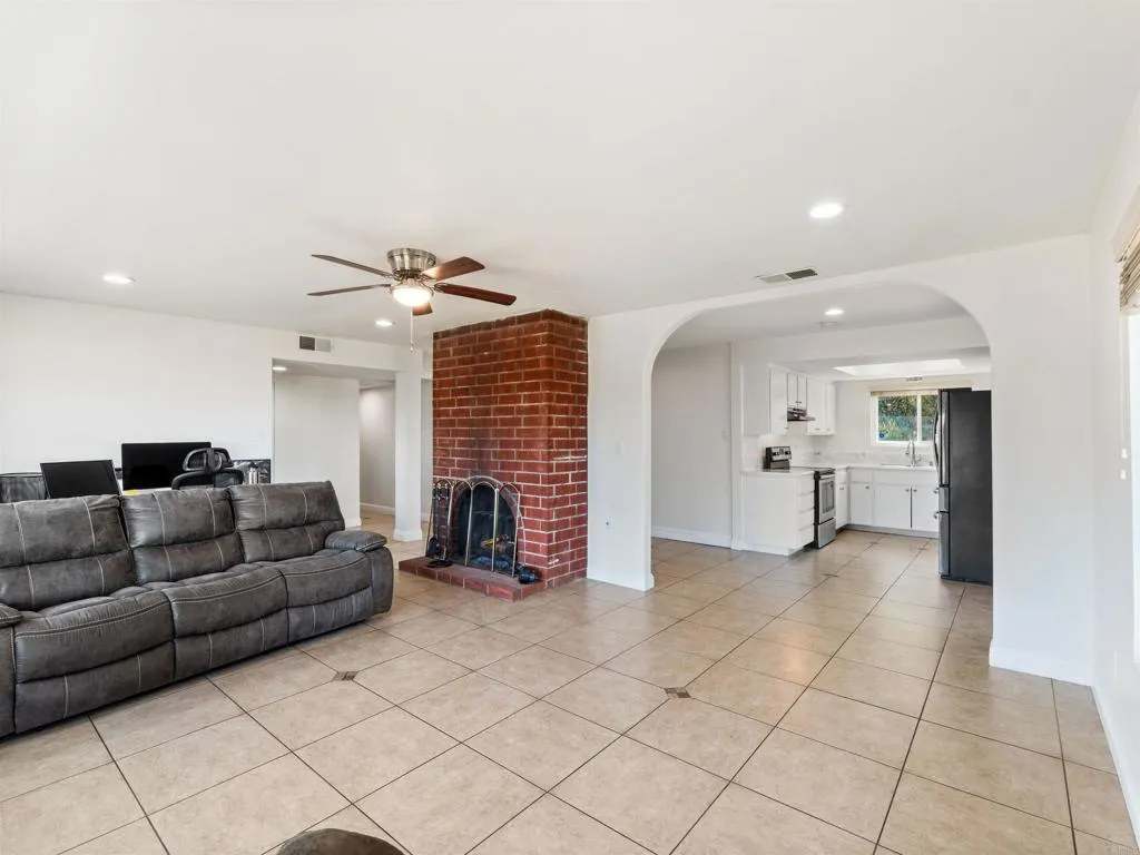 Additional image 11 of 2443 Helix Street, Spring Valley, CA 91977
