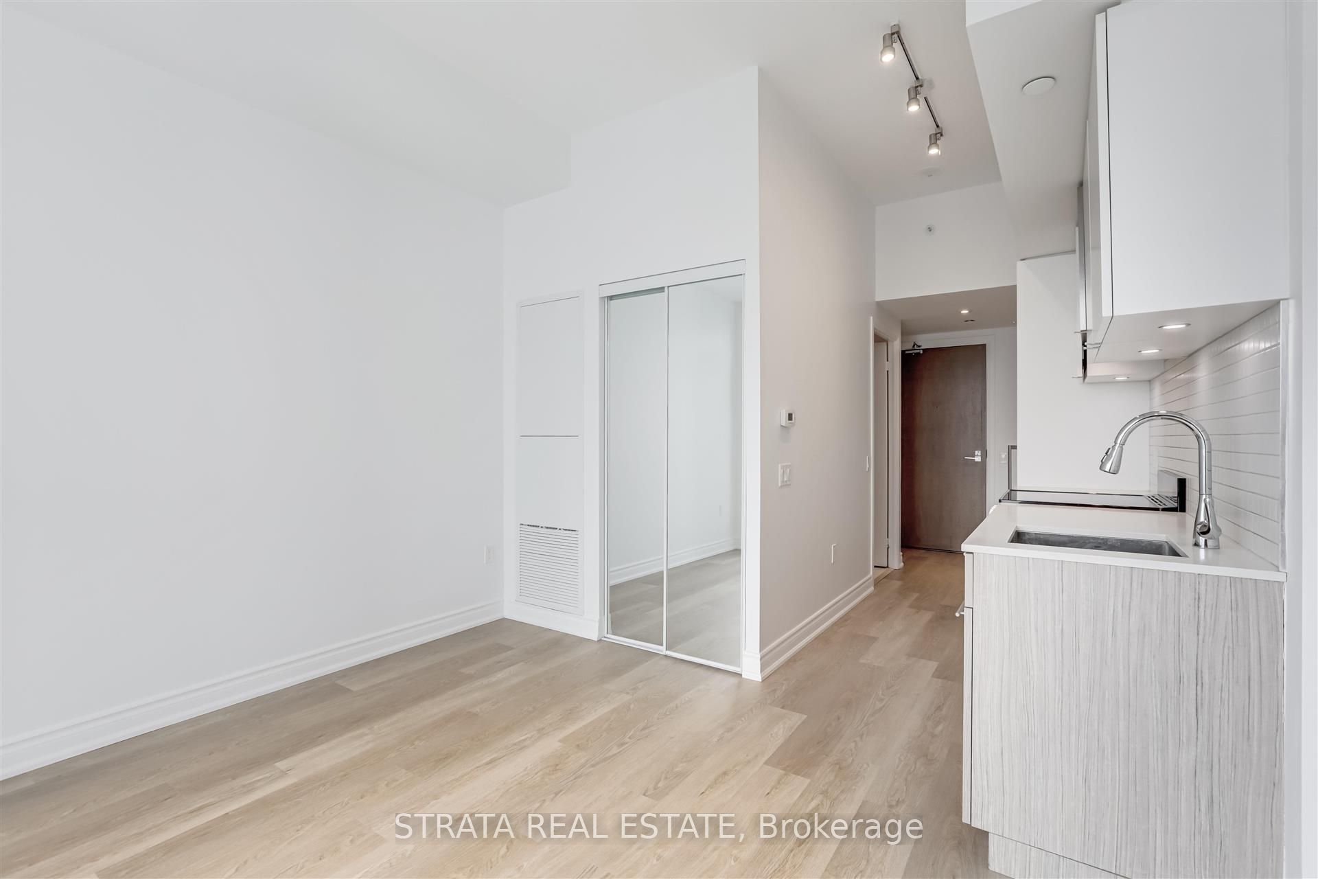 Additional image 2 of 1901-251 Jarvis Street, Toronto, ON, M5B 0C3