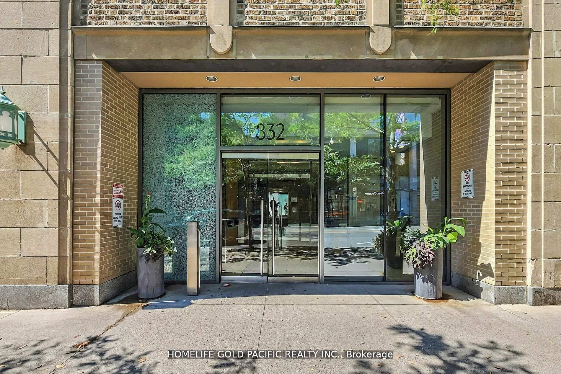 Additional image 2 of 1202-832 Bay Street, Toronto, ON, M5S 1Z6