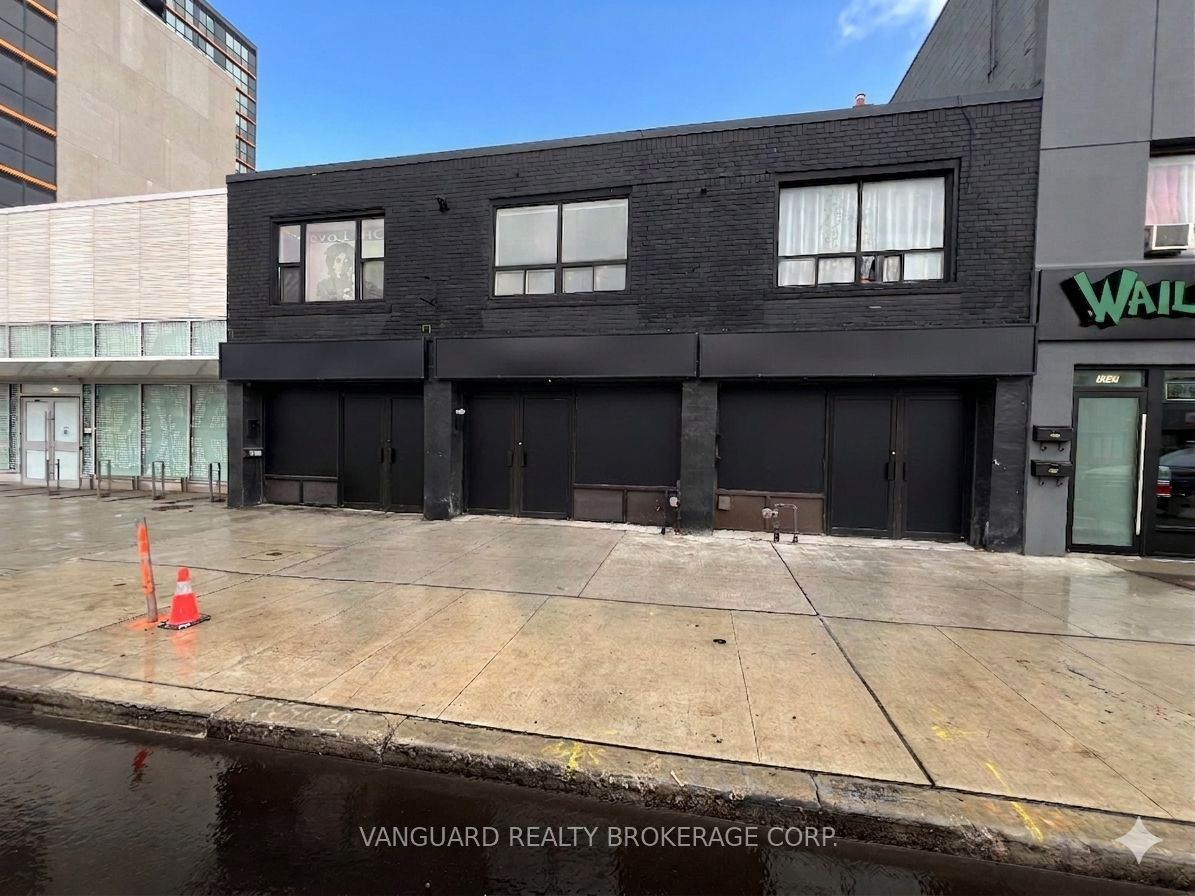 1623 Eglinton Avenue W, Toronto, ON, M6E 2H7