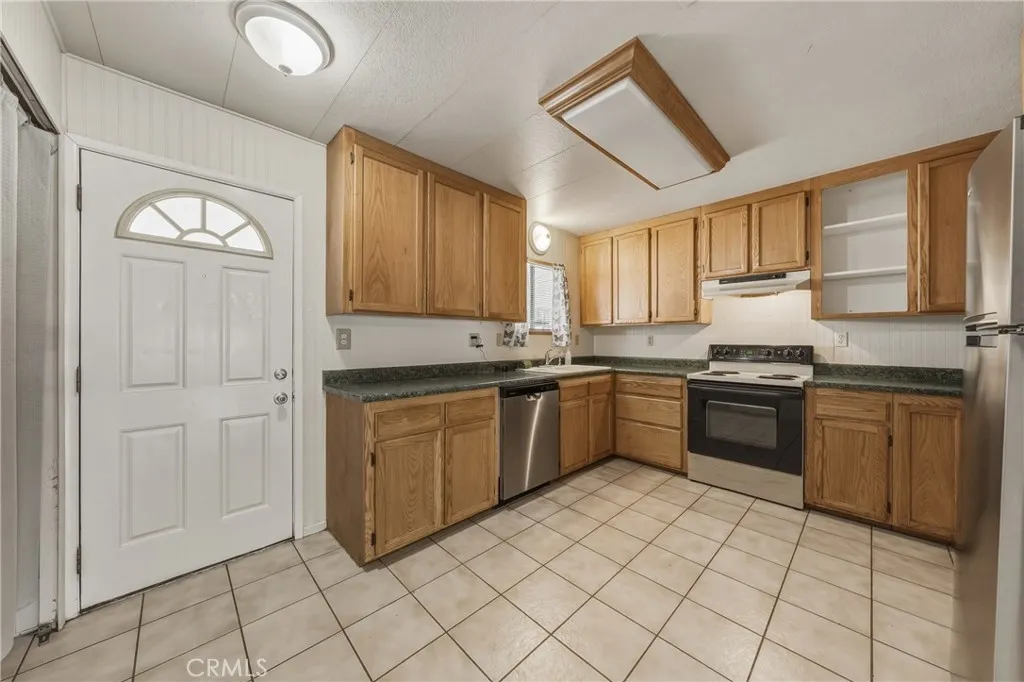 Additional image 14 of 3393 5th St, Clearlake, CA 95422