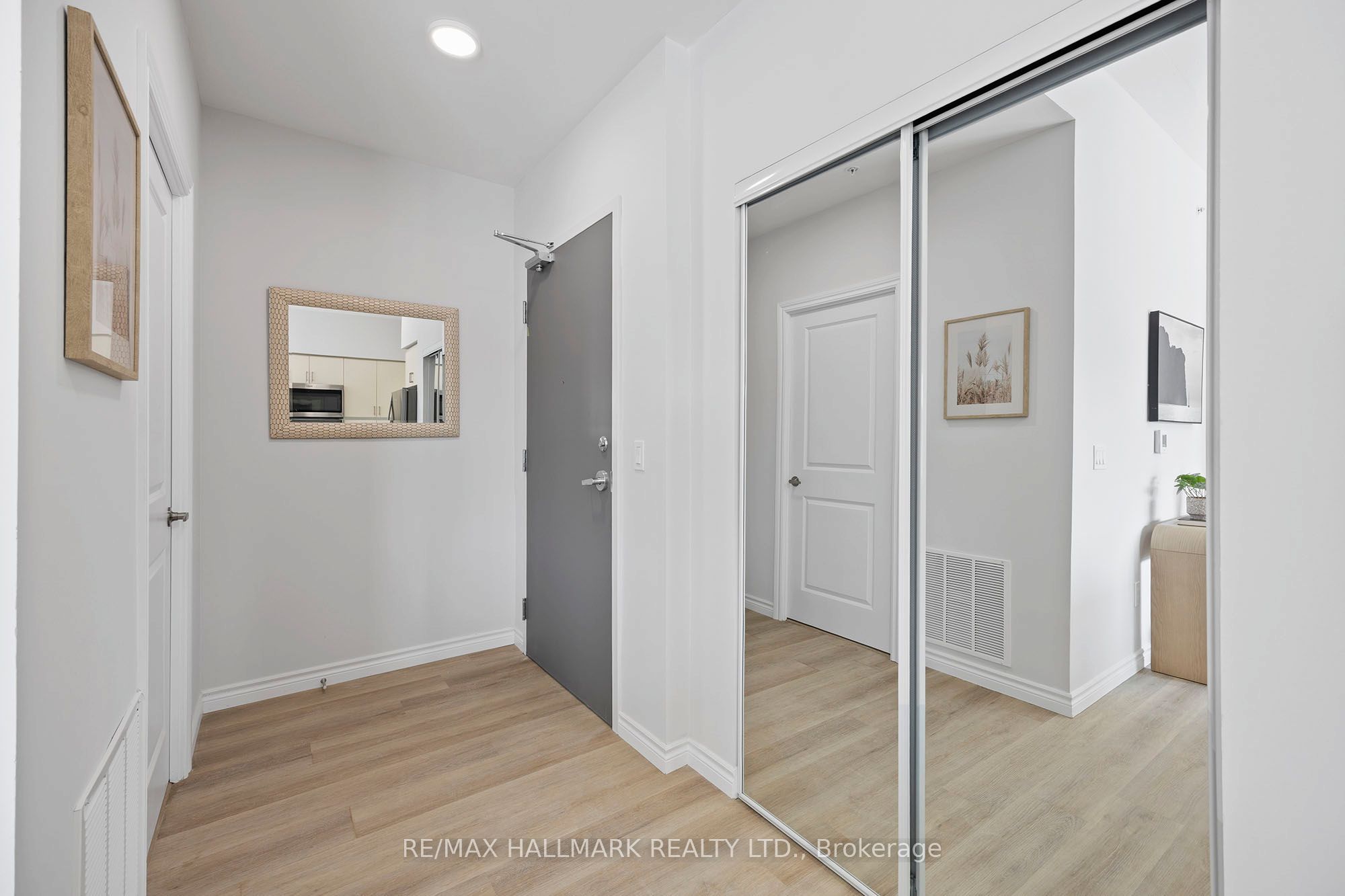 Additional image 2 of 213-70 Dean Avenue, Barrie, ON, L4N 0C2