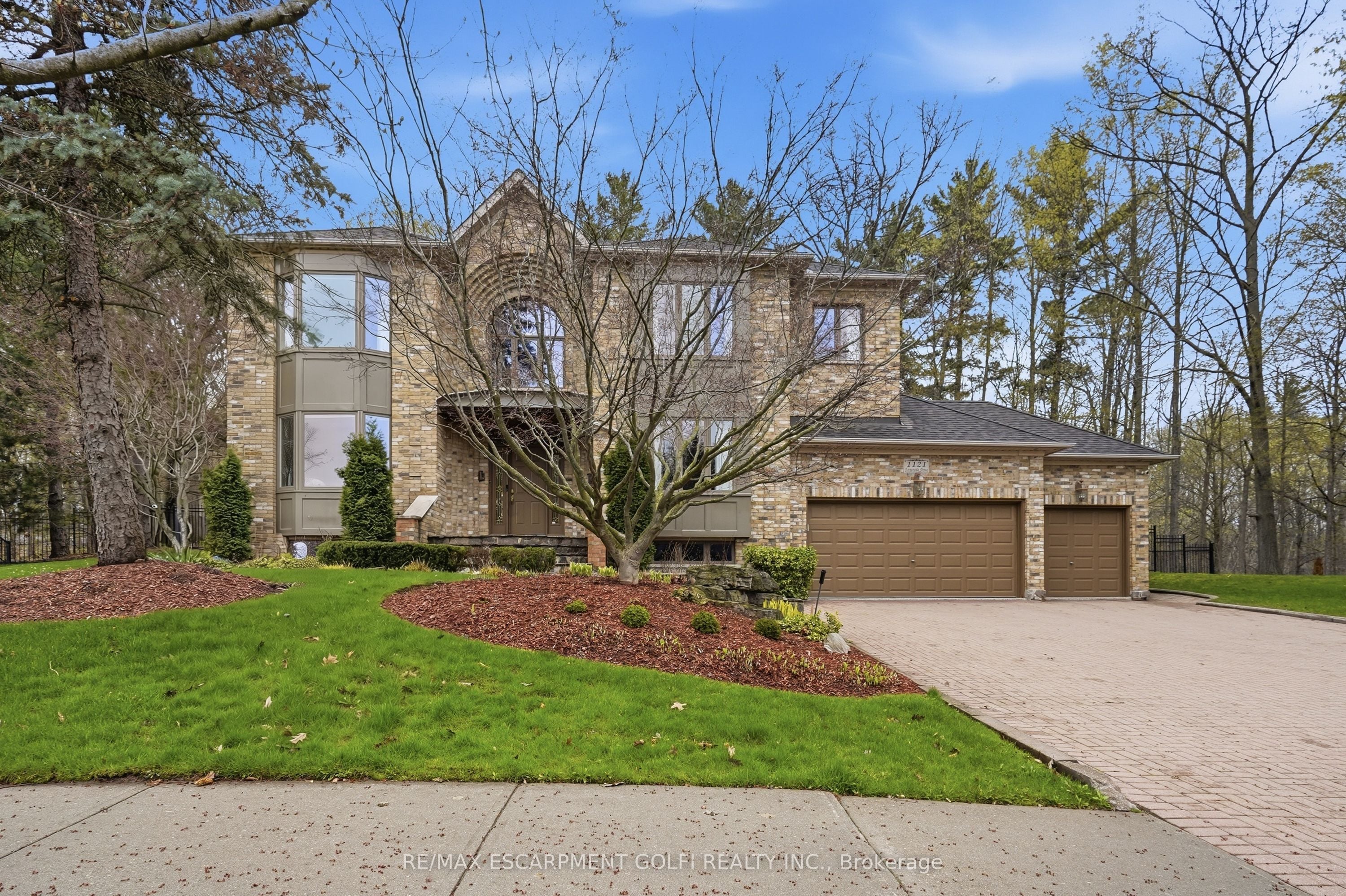 Additional image 2 of 1121 Forestvale Drive, Burlington, ON, L7P 4W3