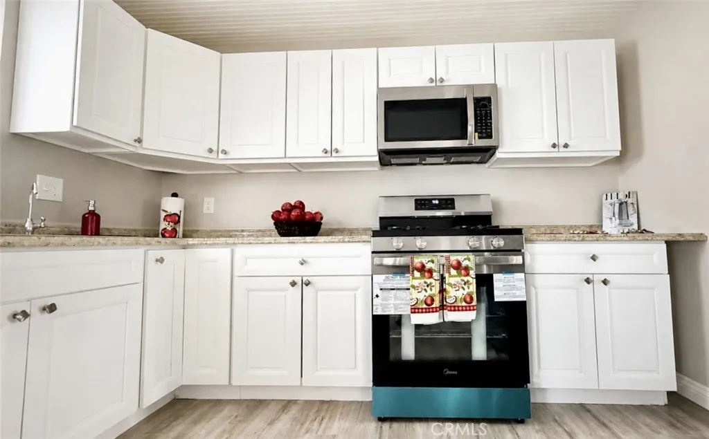 530 W Devonshire Avenue Unit 19, Hemet, CA 92543