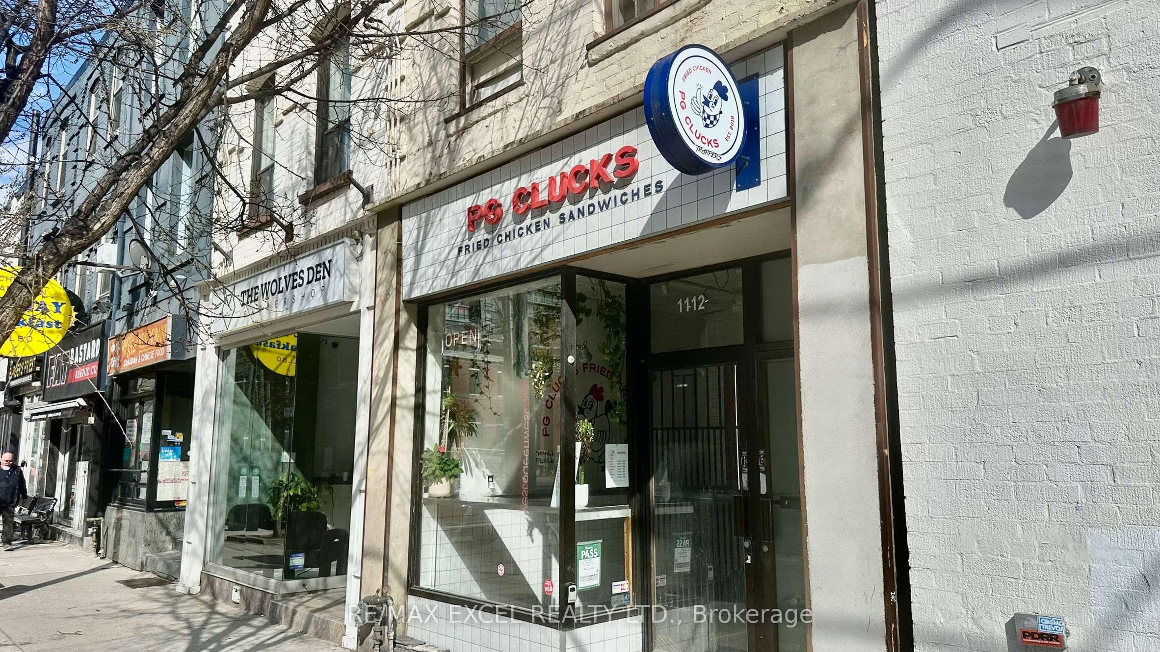 1112 Queen Street W, Toronto, ON, M6J 1H9