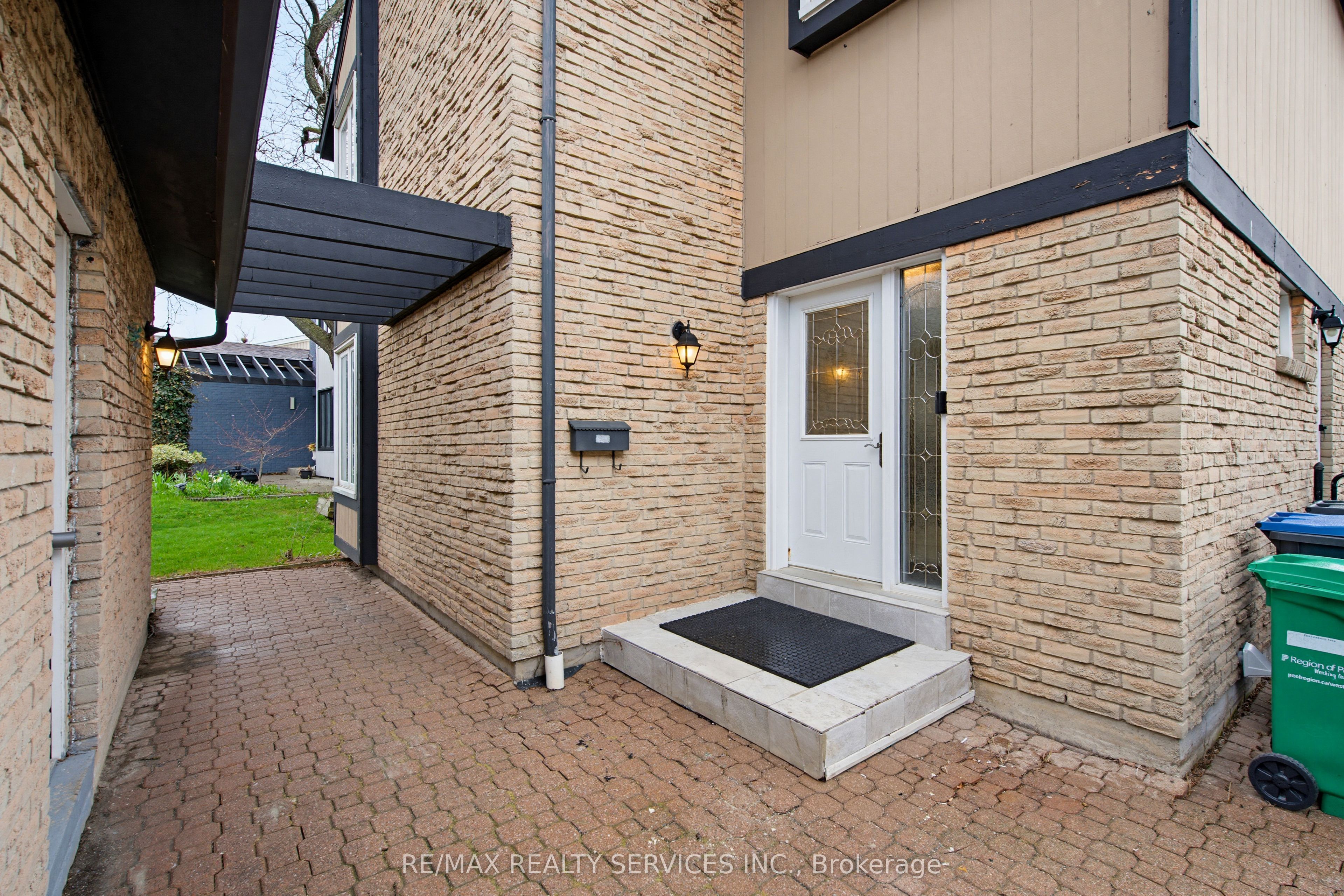 Additional image 5 of 2545 Folkway Drive, Mississauga, ON, L5L 2J9