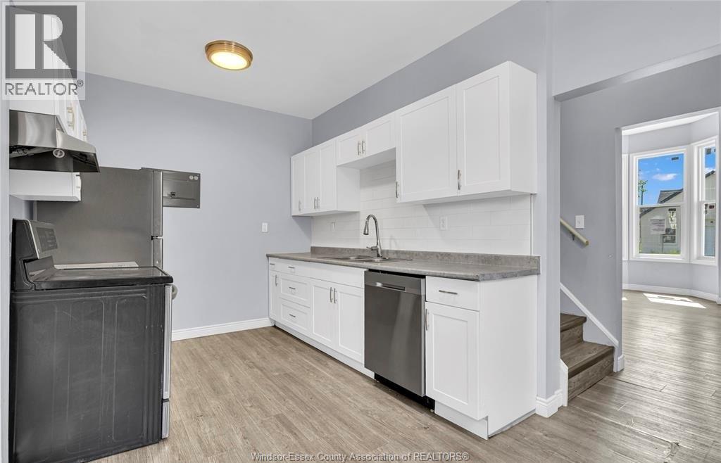 294 Louis Avenue, Windsor, ON, N9A1W2 photo 3
