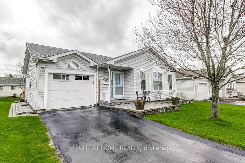 126 Glenariff Drive, Hamilton, ON, L8B 1A5 photo 2