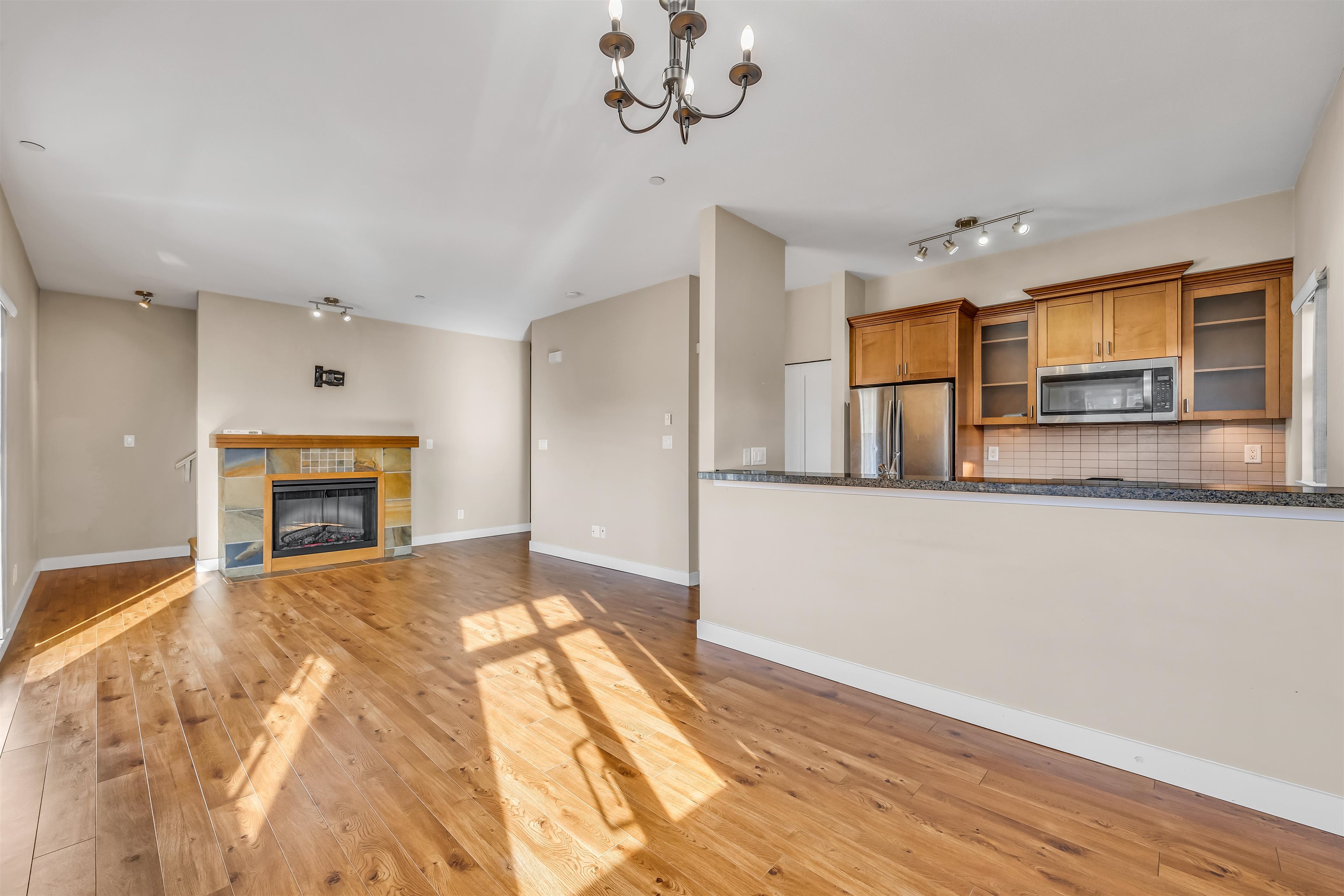 Additional image 2 of 157-7388 Macpherson Avenue, Burnaby, BC, V5J 0A1