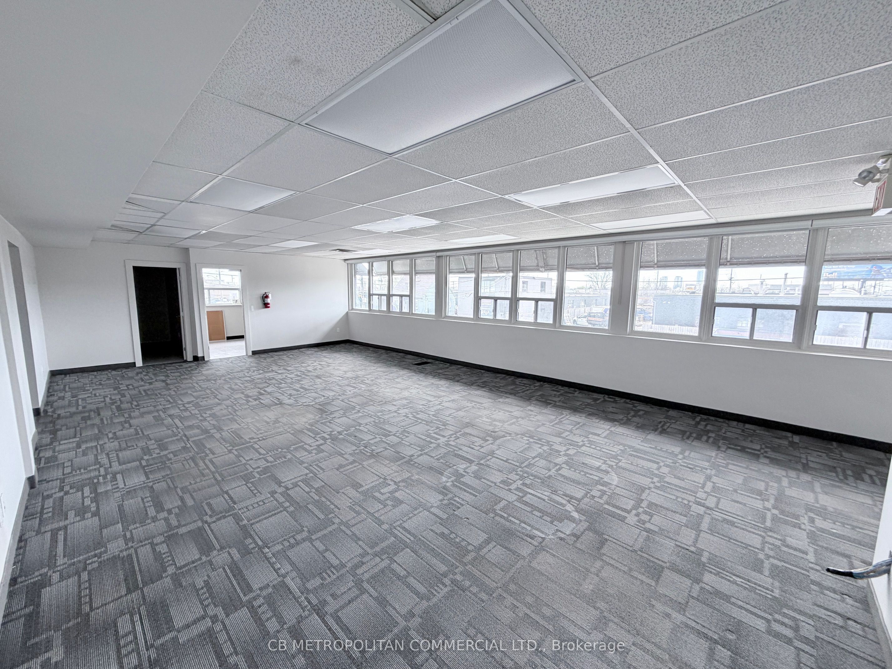 Additional image 2 of 897 Kipling Avenue, Toronto, ON, M8Z 5H3