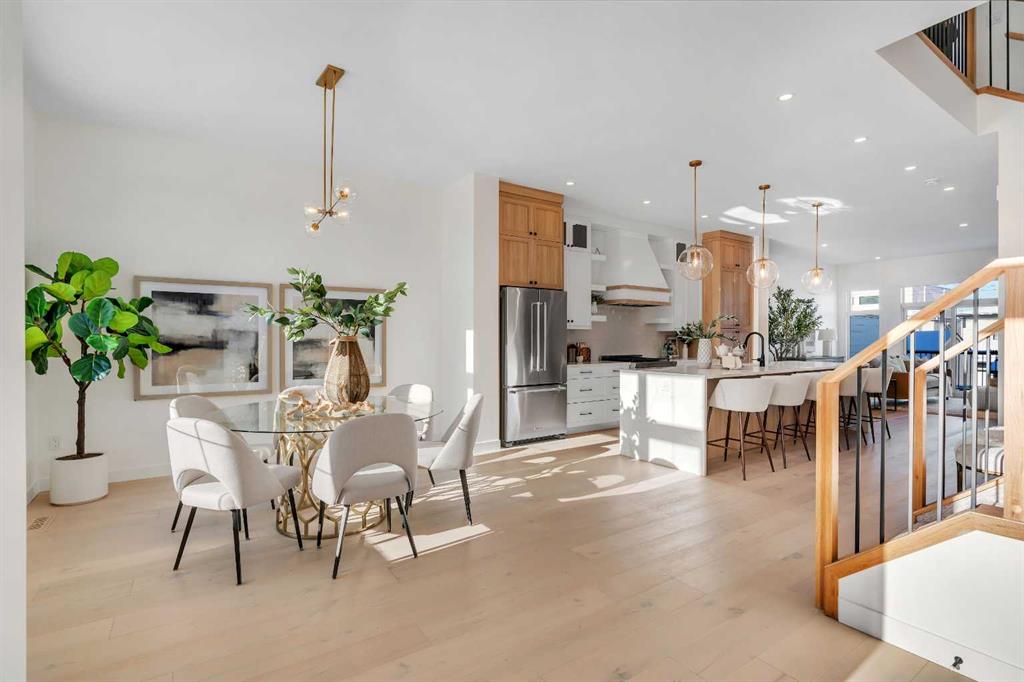 2438 30 Avenue SW, Calgary, AB, T2T 1R9