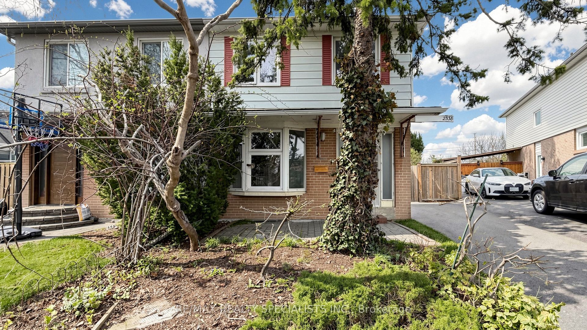 Additional image 2 of 2538 Barcella Crescent, Mississauga, ON, L5K 1E2
