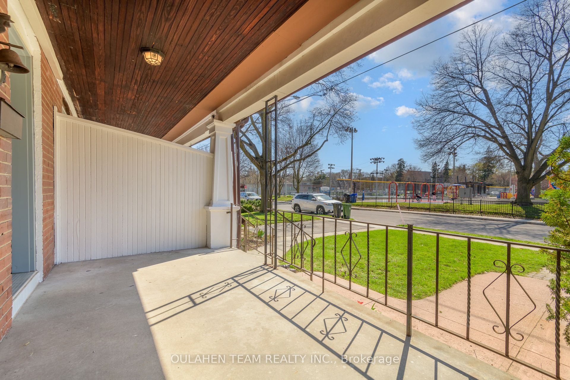 Additional image 2 of 127 Rumsey Road, Toronto, ON, M4G 1P3