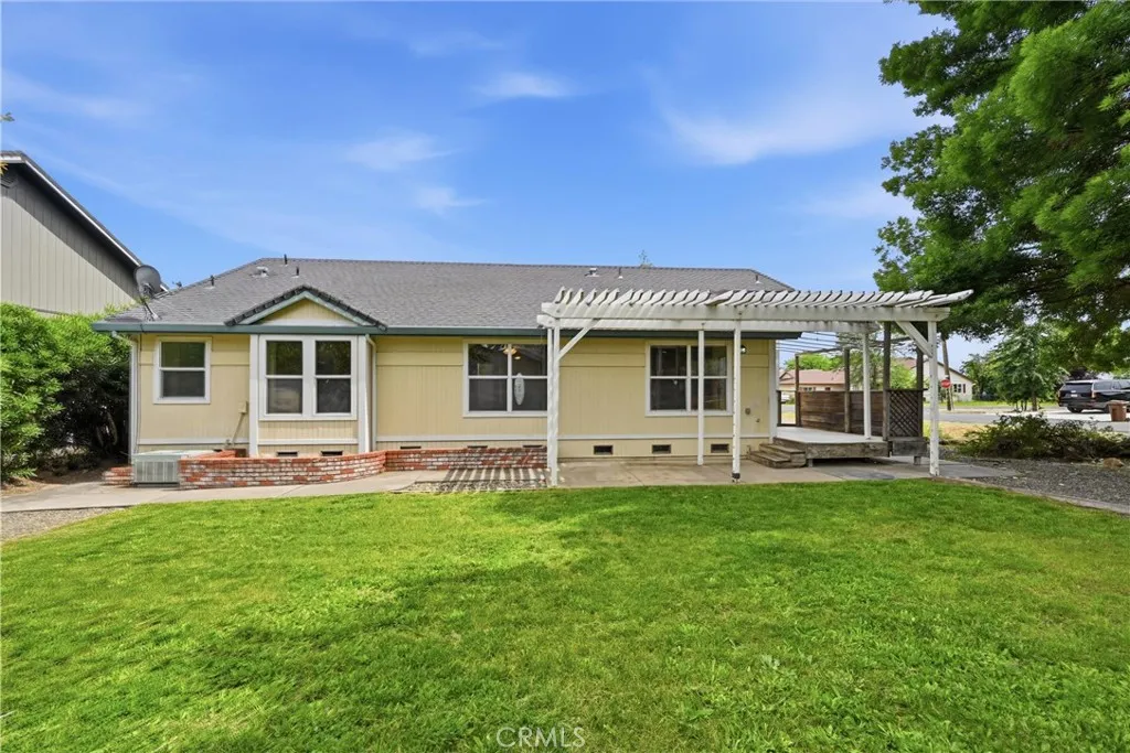 18057 Spyglass Rd, Hidden Valley Lake, CA 95467